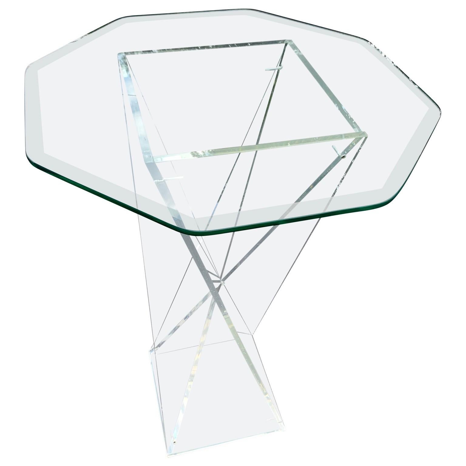 Square Mid-Century Modern Lucite Pedestal Table In Good Condition For Sale In Haddonfield, NJ