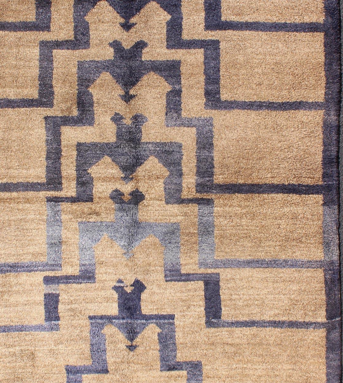 Vintage Turkish Tulu carpet, Rug EN-3306, country of origin / type: Turkey / Tulu circa mid-20th century.

Measures: 4'2 x 4'8.

 