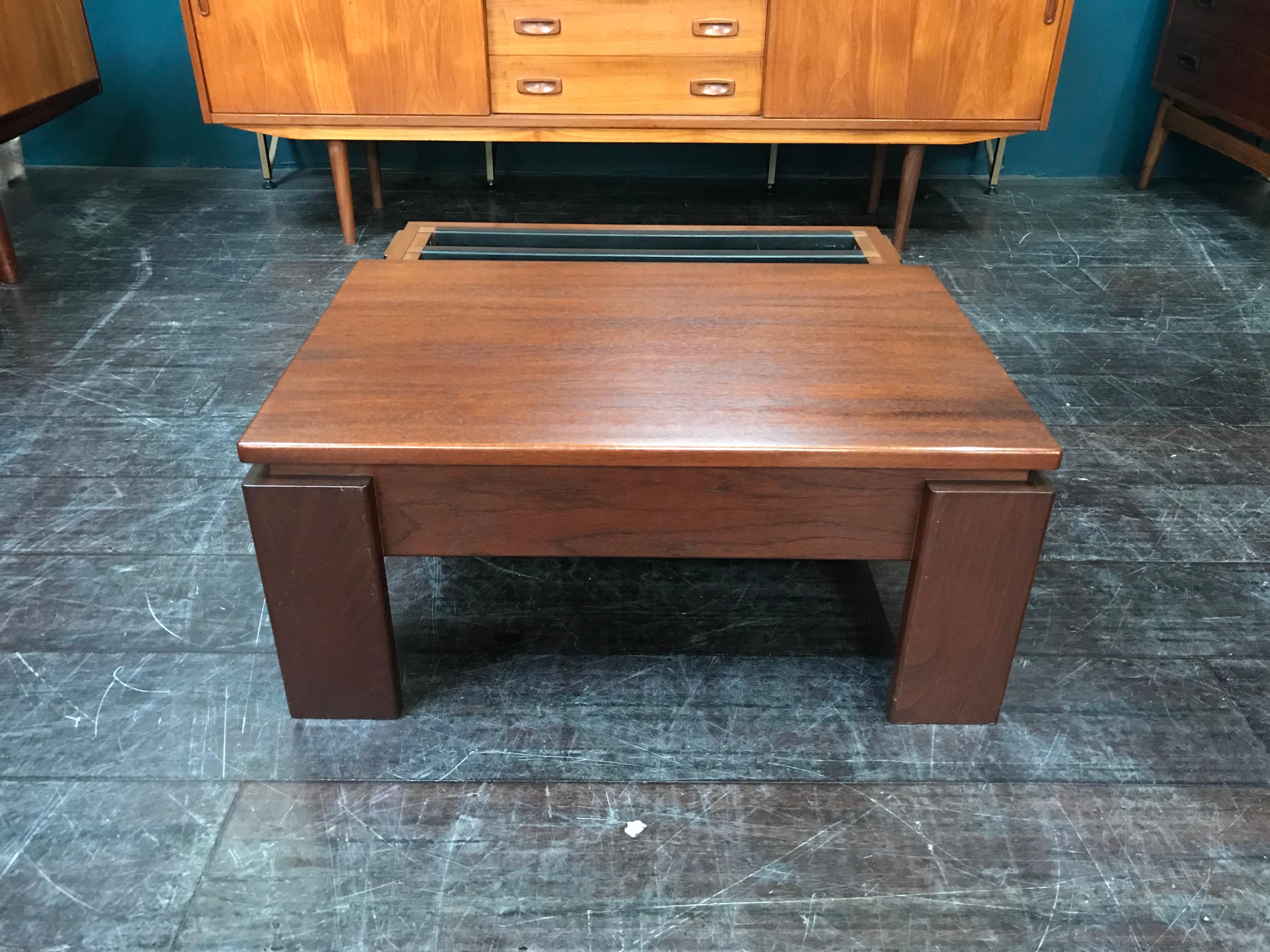 Mid-Century Modern Square Minimalist Midcentury Teak Coffee Table with Twin Magazine Pockets For Sale