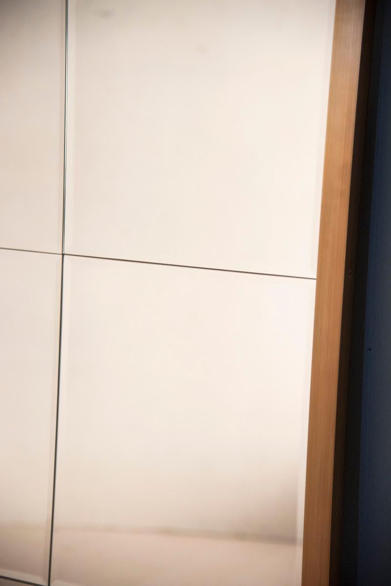 XXIe siècle et contemporain Miroir carré avec cadre en laiton Meulage  100 X 200 cm en vente
