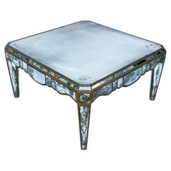 Mesa de centro cuadrada con espejo