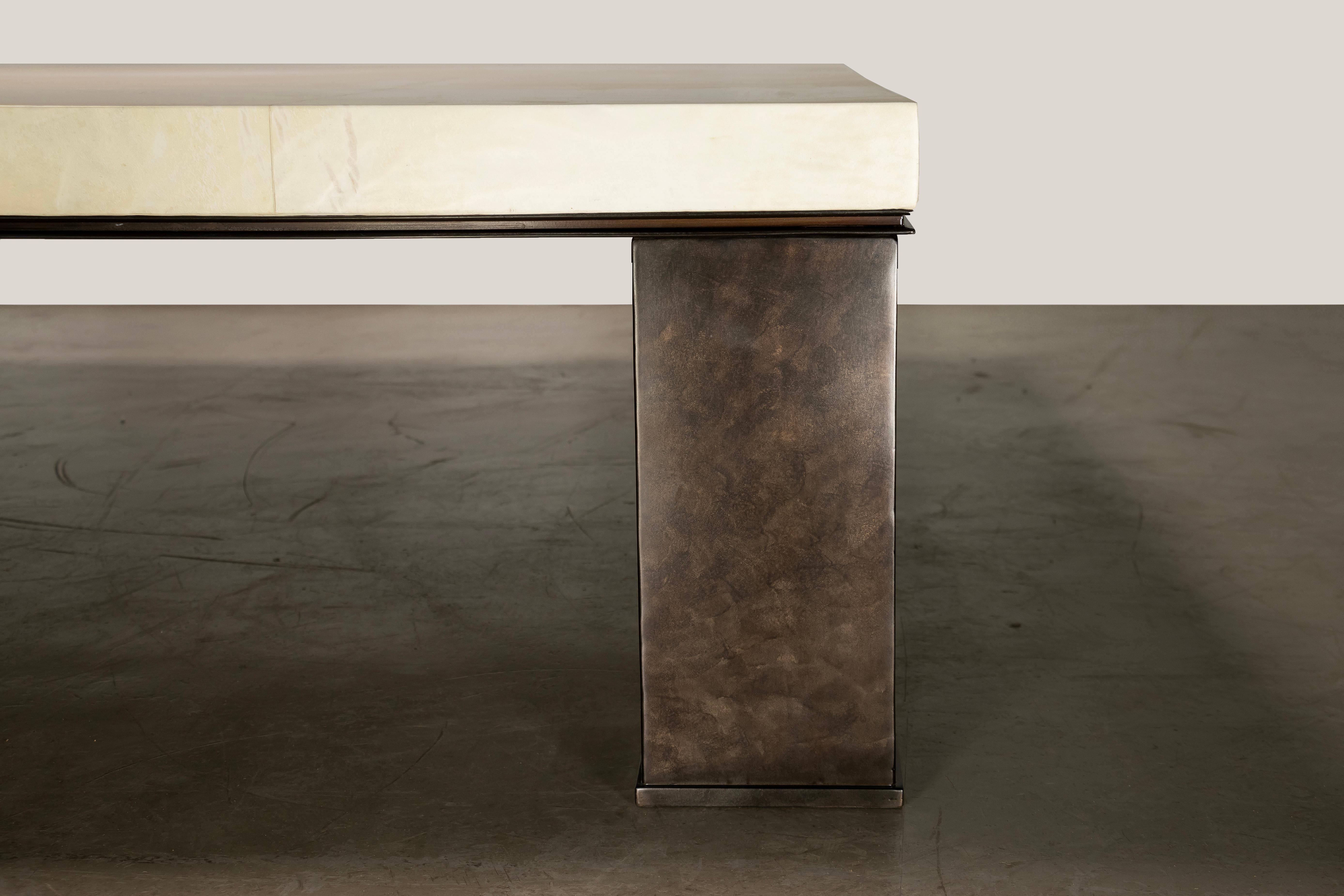 Quadratischer moderner Couchtisch aus Metall und Pergament von Costantini, Michelangelo im Angebot 4