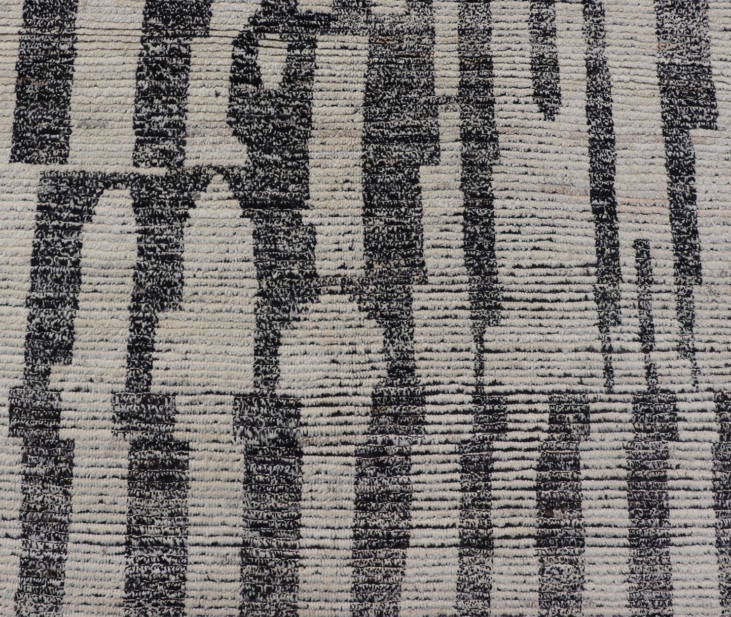 Square Modern Moroccan Tribal Rug with Geometric Patterns   13'4 x 14'4 In New Condition For Sale In Atlanta, GA