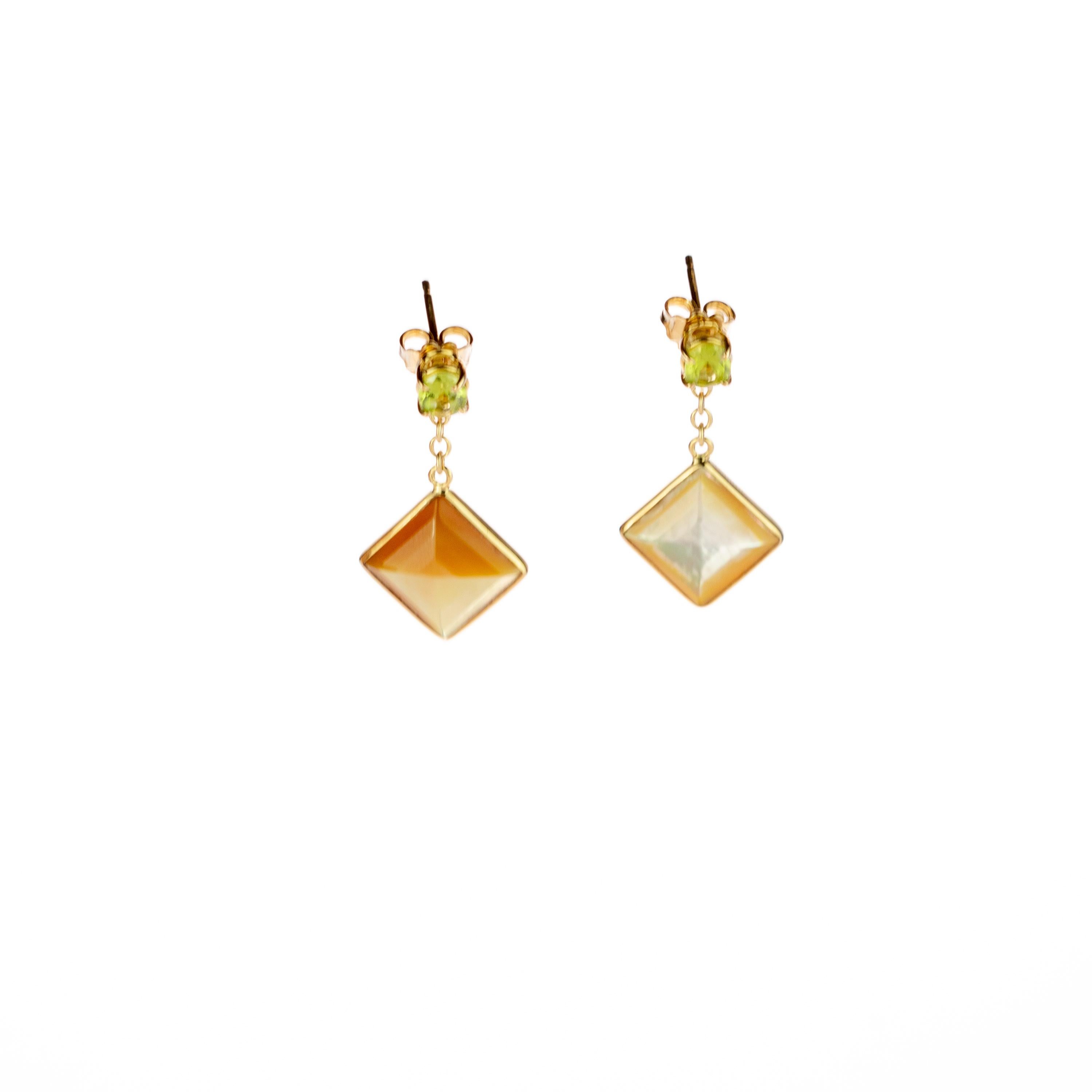 Square Cut Square Mother Pearl Natural Peridot 18 Karat Yellow Gold Chic Drop Earrings For Sale