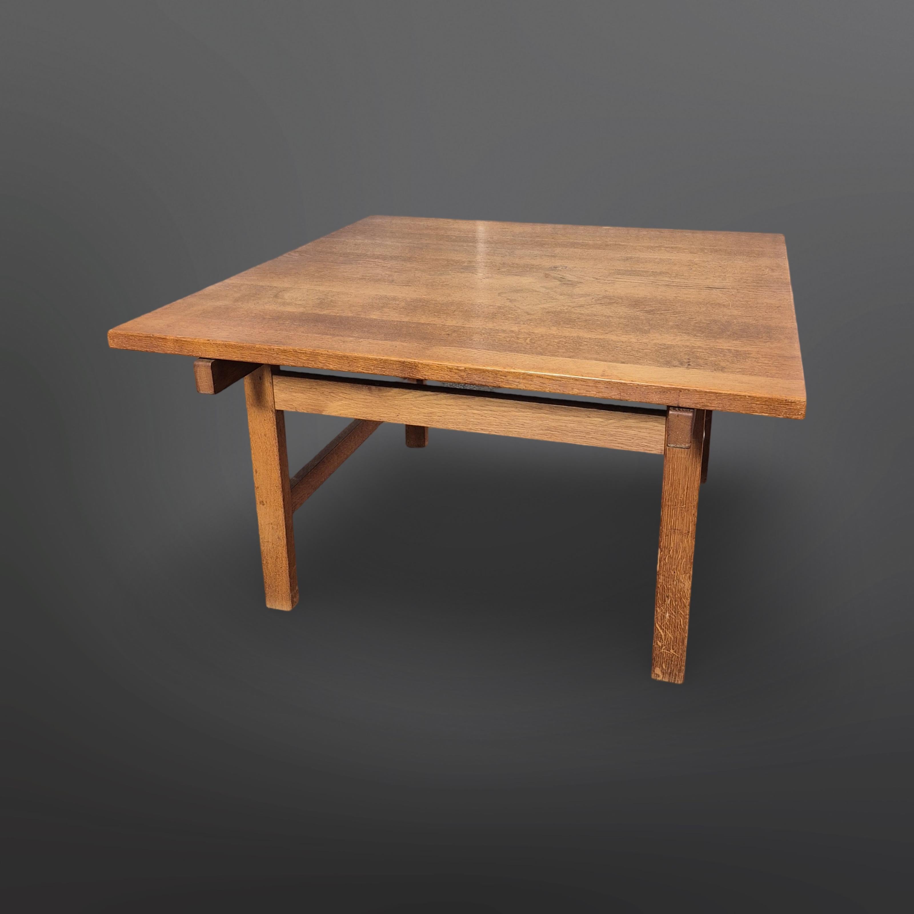 20ième siècle Square oak coffee table by Hans Wegner for Andreas Tuck, Denmark 1960s en vente