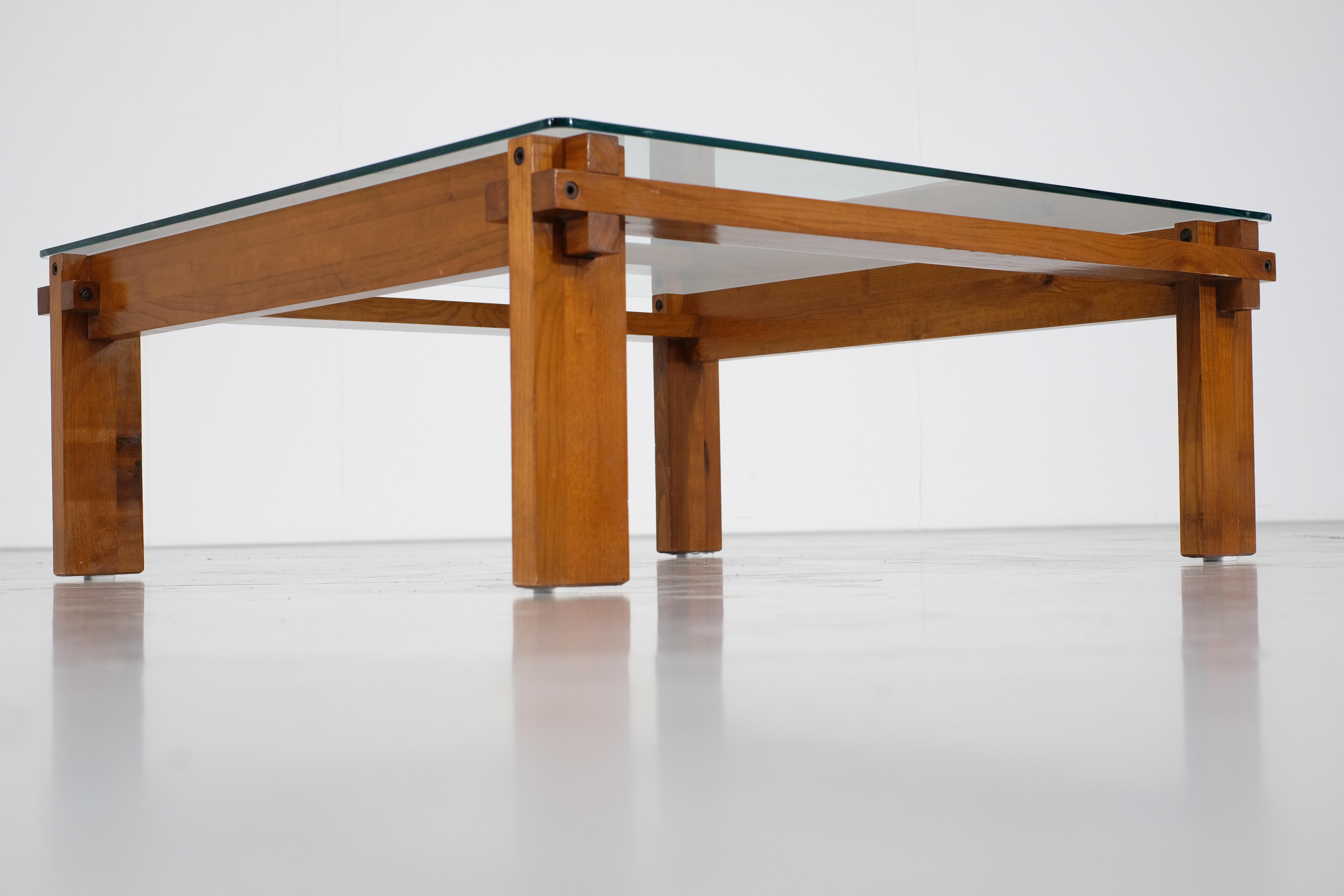 Square oak coffee table, Italy - 1970s For Sale 3
