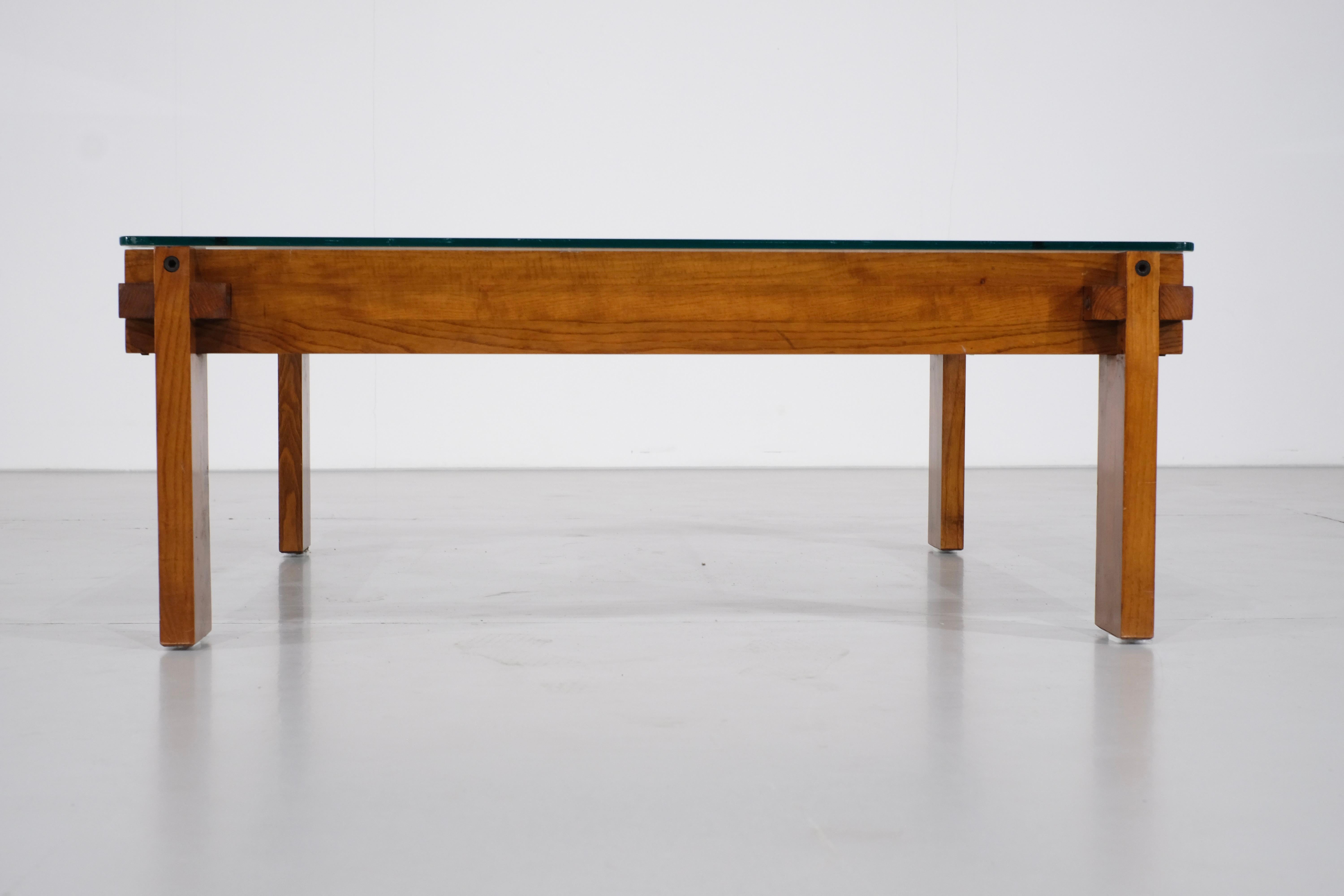 Mid-Century Modern Square oak coffee table, Italy - 1970s For Sale