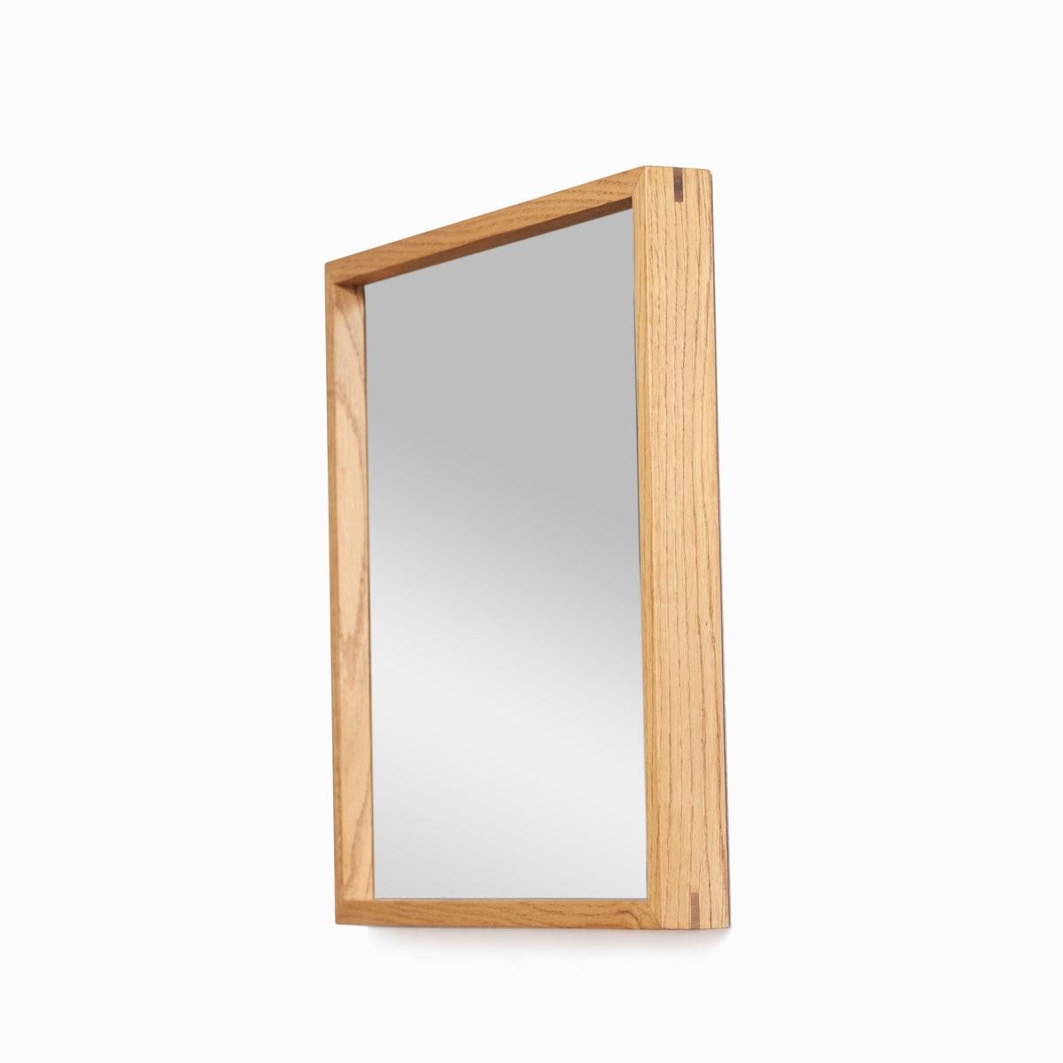 Square Oak-Framed Mirror – EDGE Series (40x40 cm) In New Condition For Sale In İzmir, İzmir
