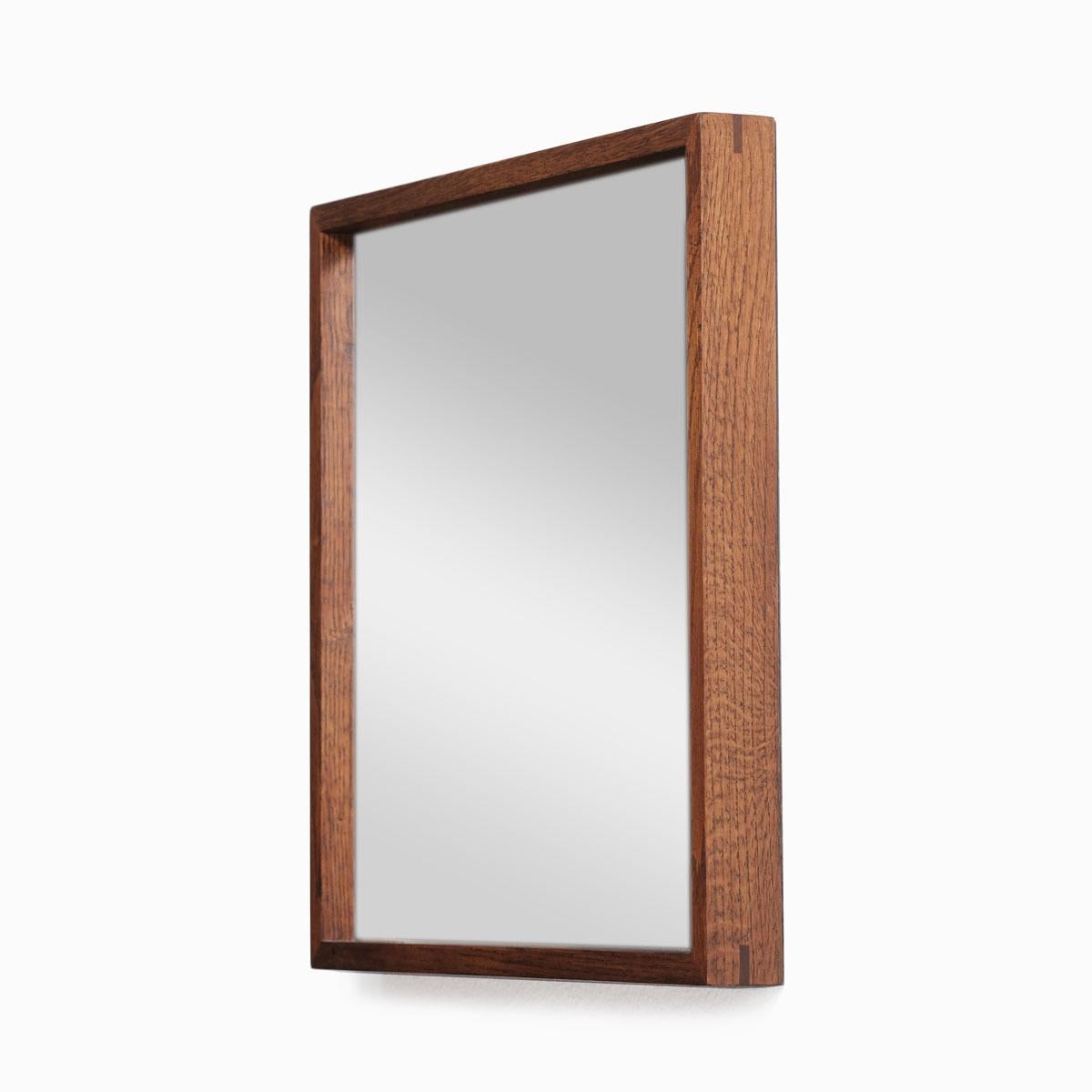 Square Oak-Framed Mirror – EDGE Series (40x40 cm) In New Condition For Sale In İzmir, İzmir