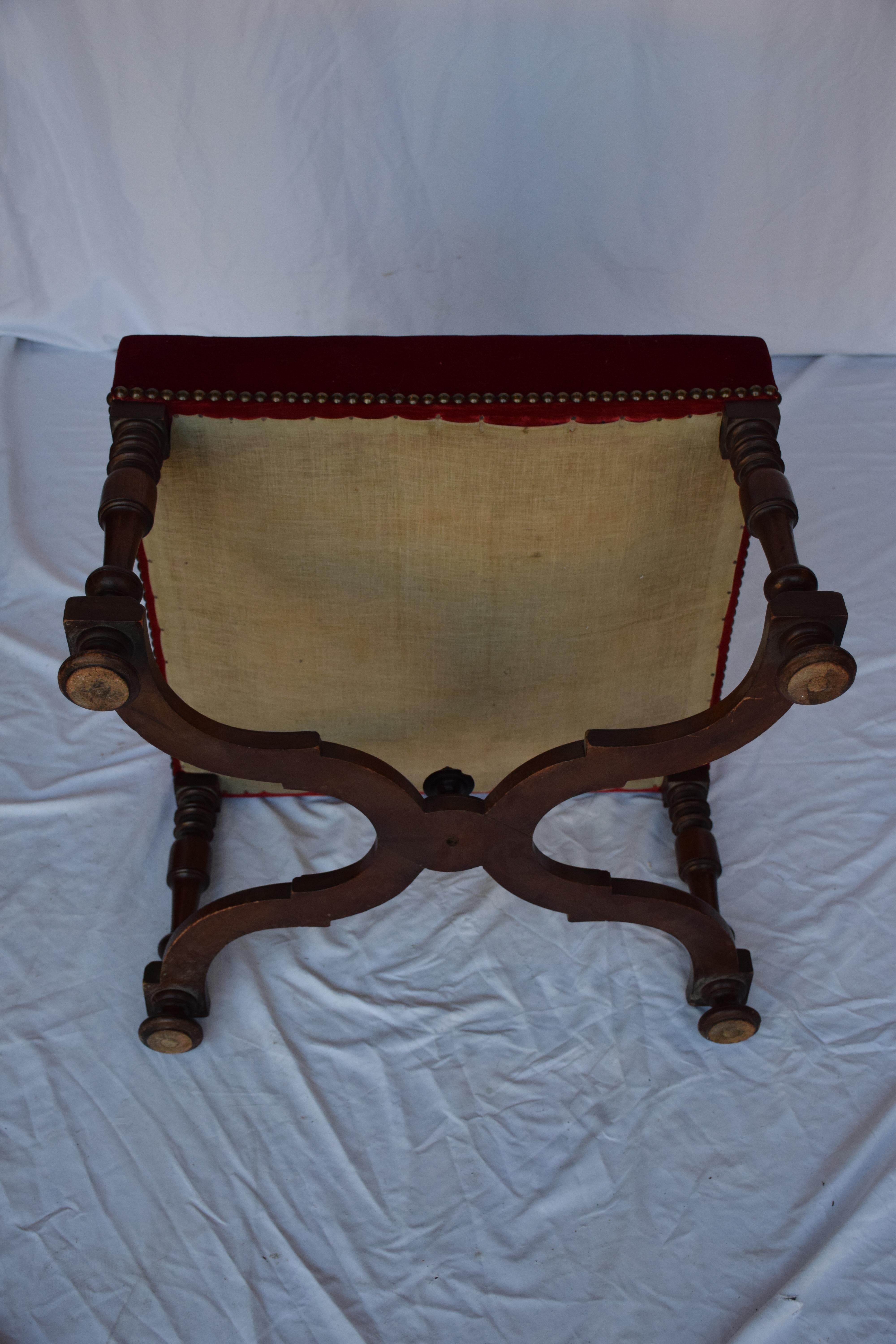 Elegant Oak Upholstered Ottoman For Sale 5
