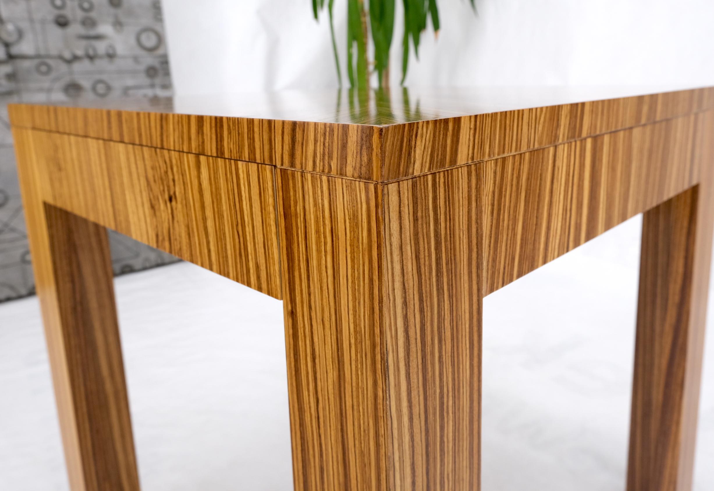 Table d'appoint carrée en bois zébré incrusté Sunburst de style Parsons pour lampe d'appoint  en vente 2