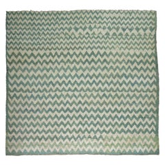 Quadratischer persischer Shag-Teppich in Grün und Elfenbein