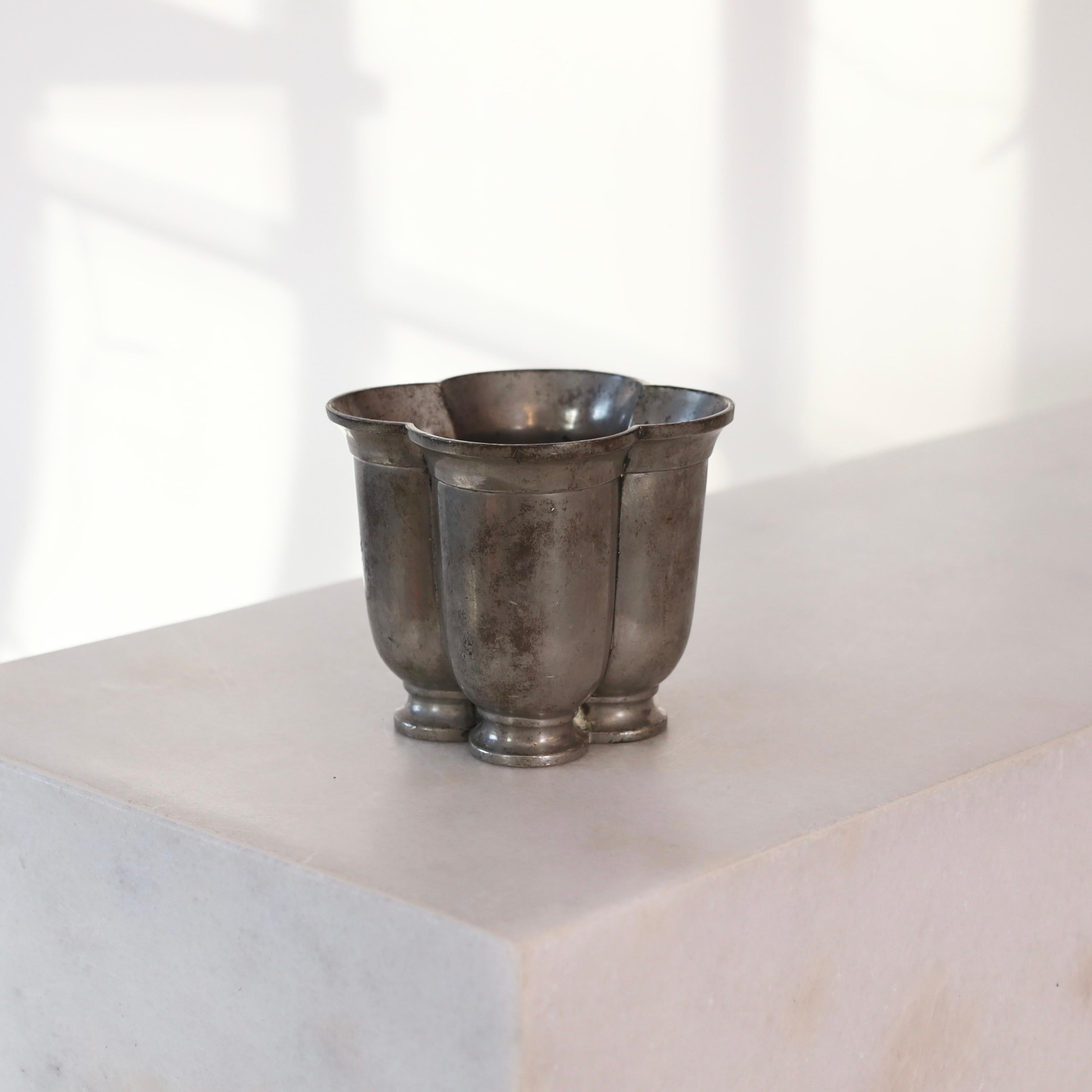 Vaso quadrato in peltro di Just Andersen, anni '20, Danimarca In condizioni discrete in vendita a Værløse, DK