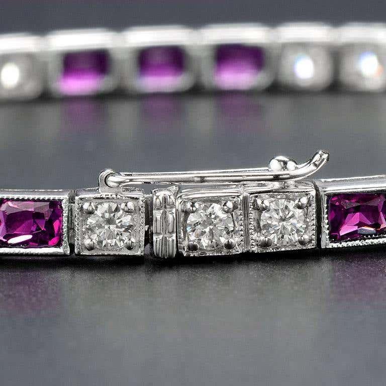 Quadratisches Pink Rubin & Diamant Art Deco Style Tennis Line Weißgold Armband im Zustand „Neu“ im Angebot in Oakton, VA