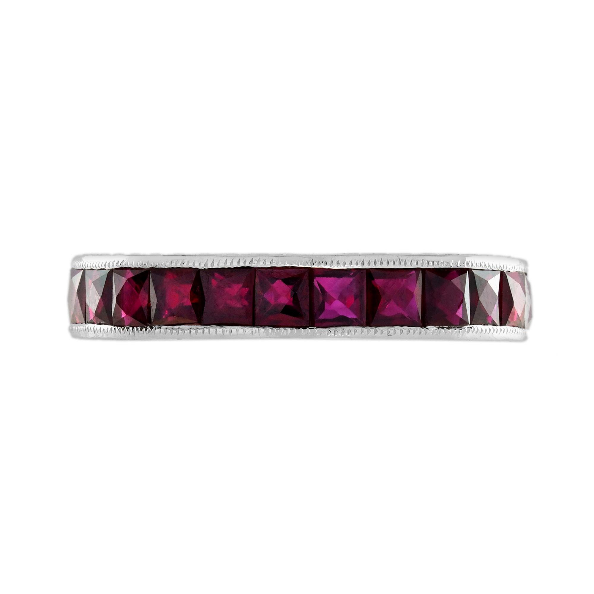 Art Déco Square Princess Cut Red Pink Ruby Antique Style Eternity Band White Gold Ring in vendita
