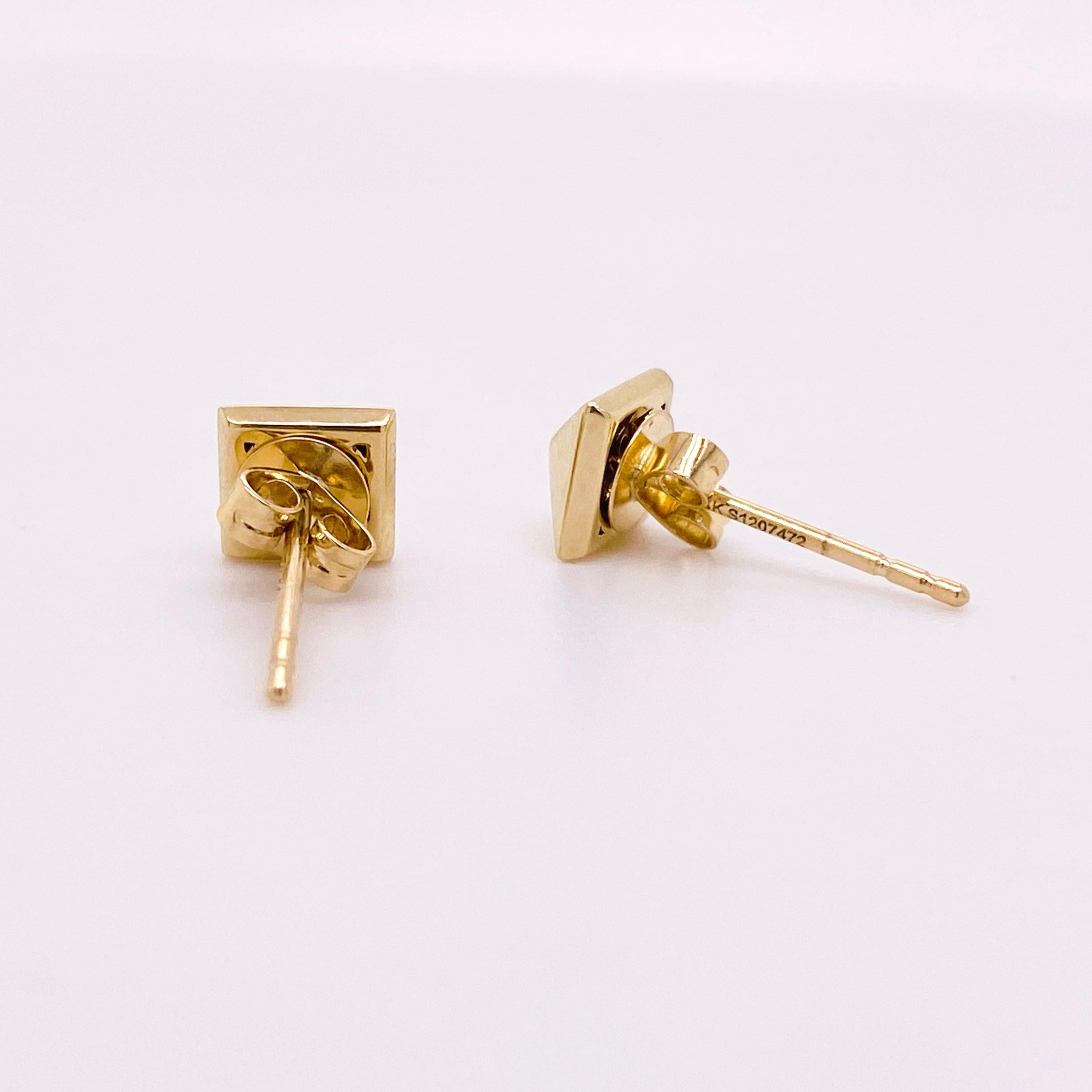 Square Pyramid Earrings, 14 Karat Yellow Gold Pyramid Stud Earrings, Post Square For Sale 1