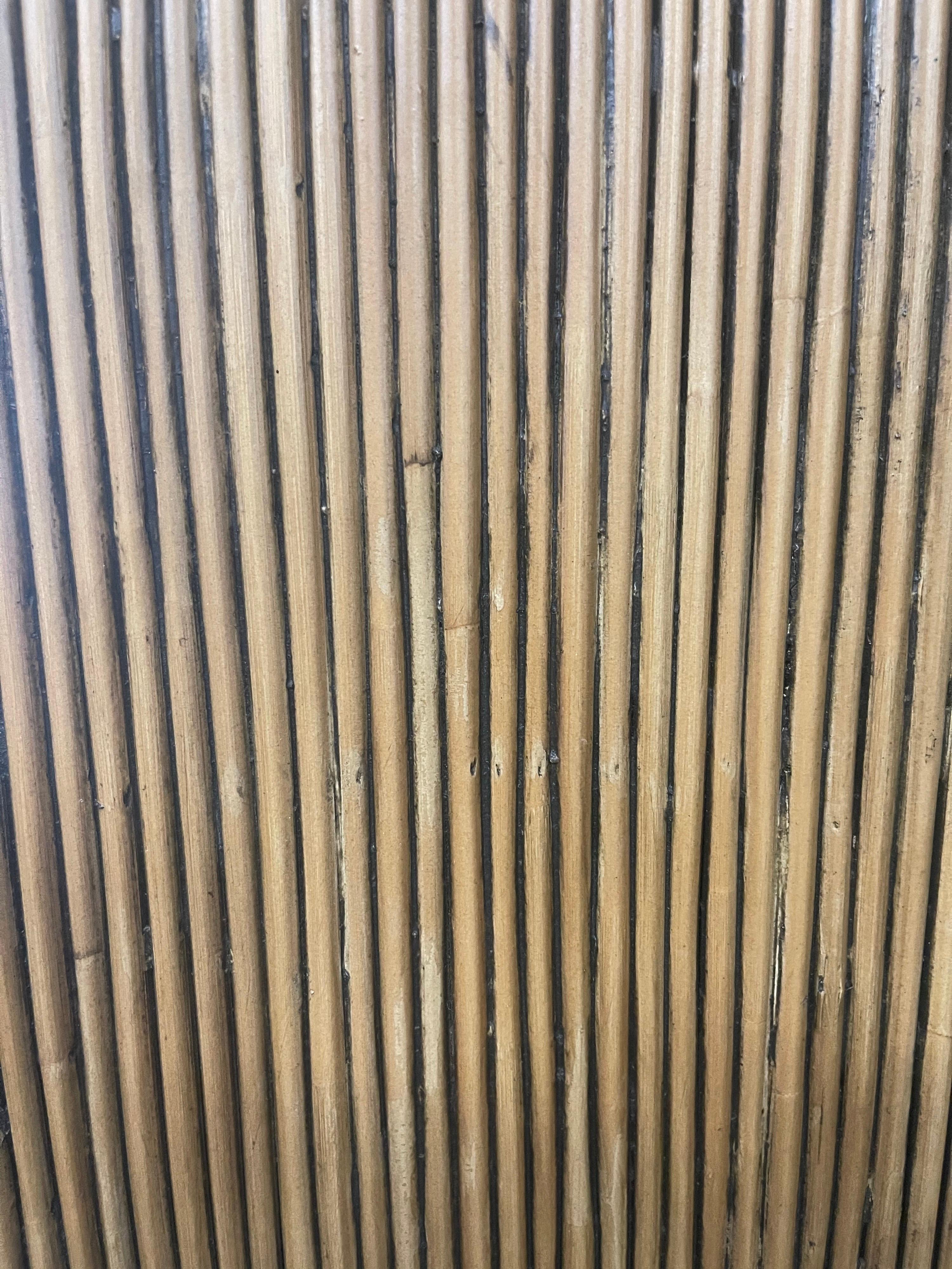 Specchio quadrato rialzato in rattan e bambù in vendita 4