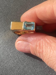 Square ring 18k gold aquamarine