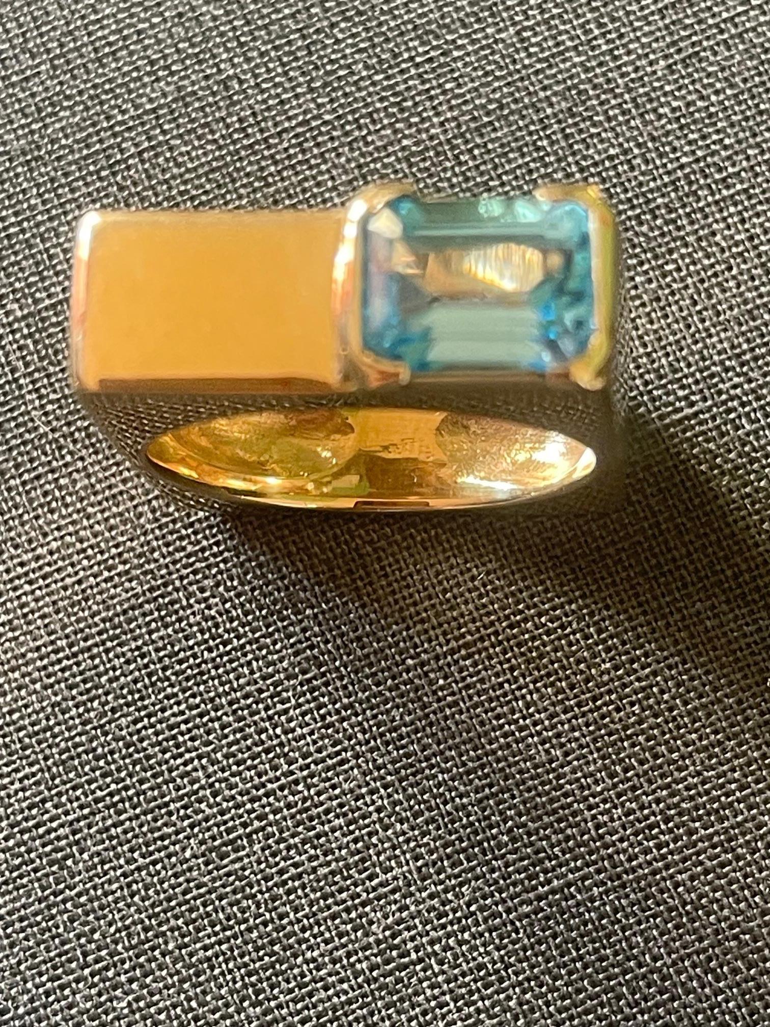 Baguette Cut Square ring 18k gold aquamarine For Sale
