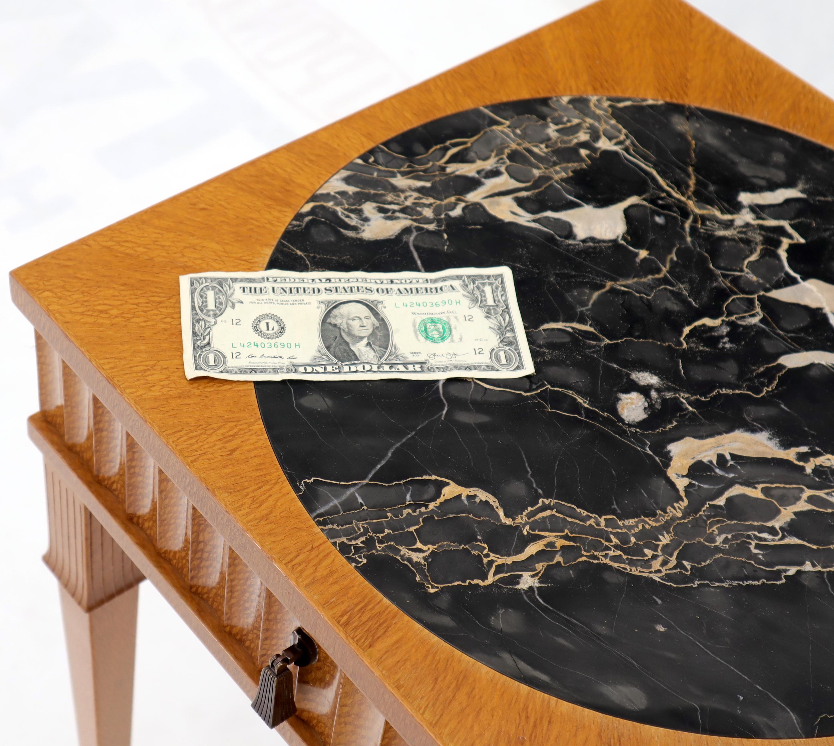 Square Round Black Marble Insert Top One Drawer Lamp Accent Table Stand In Excellent Condition For Sale In Rockaway, NJ