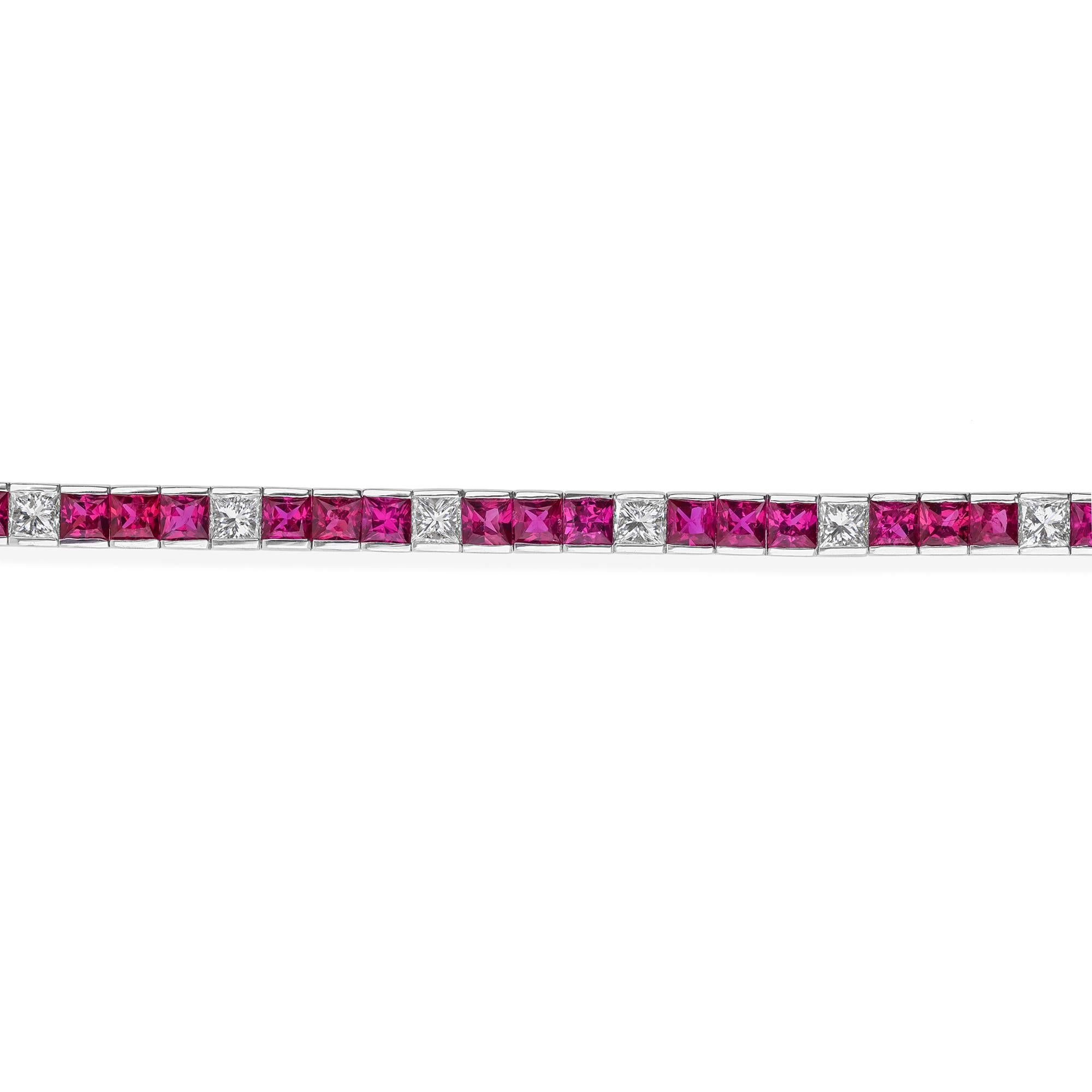 Art Déco Bracciale Tennis con rubino quadrato da 7,52 carati e diamante da 2,13 carati in oro bianco massiccio 18 carati in vendita
