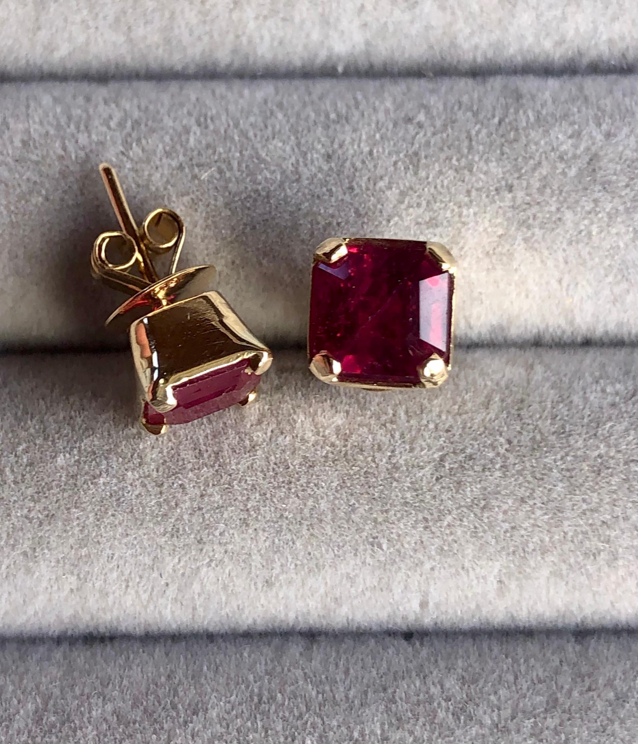 Art Deco Square Ruby Stud Earrings 18K Gold For Sale
