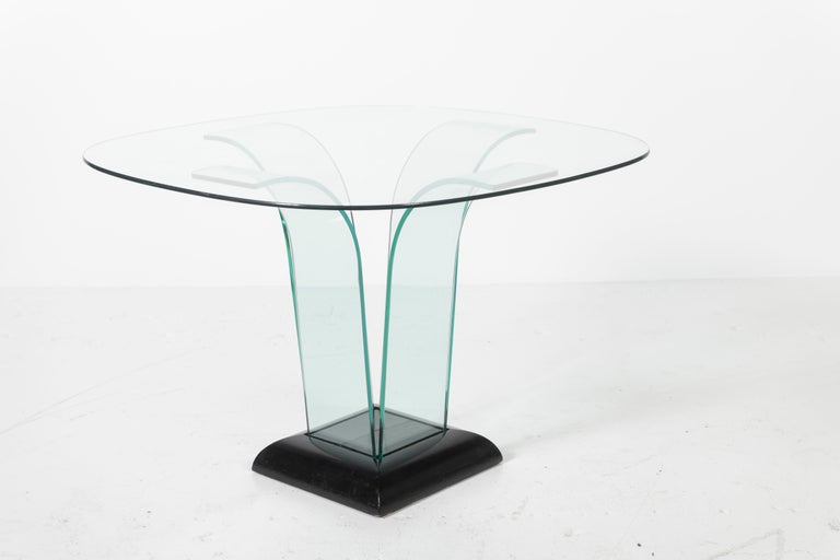 Square Sculptural Glass Center Table by Modernage For Sale 1