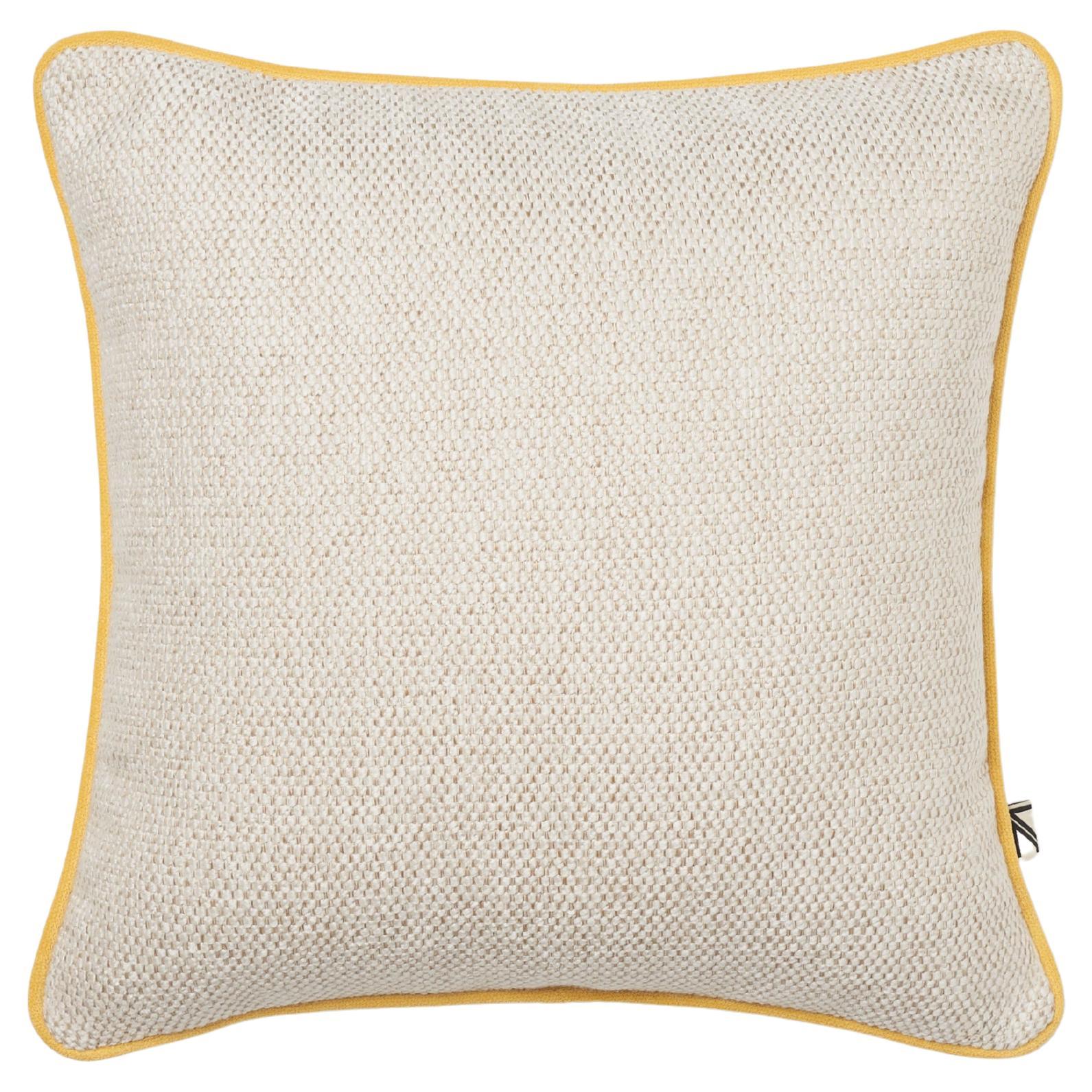 Coussin SERENO carré avec passepoil jaune