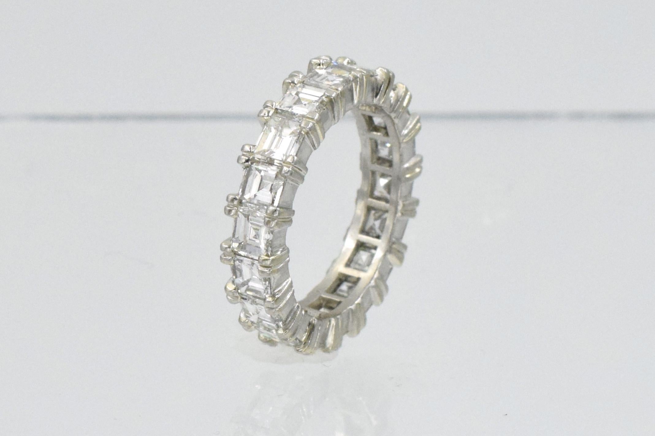 NALLY Square Shape Diamond Eternity Band Ring In New Condition For Sale In New York, NY