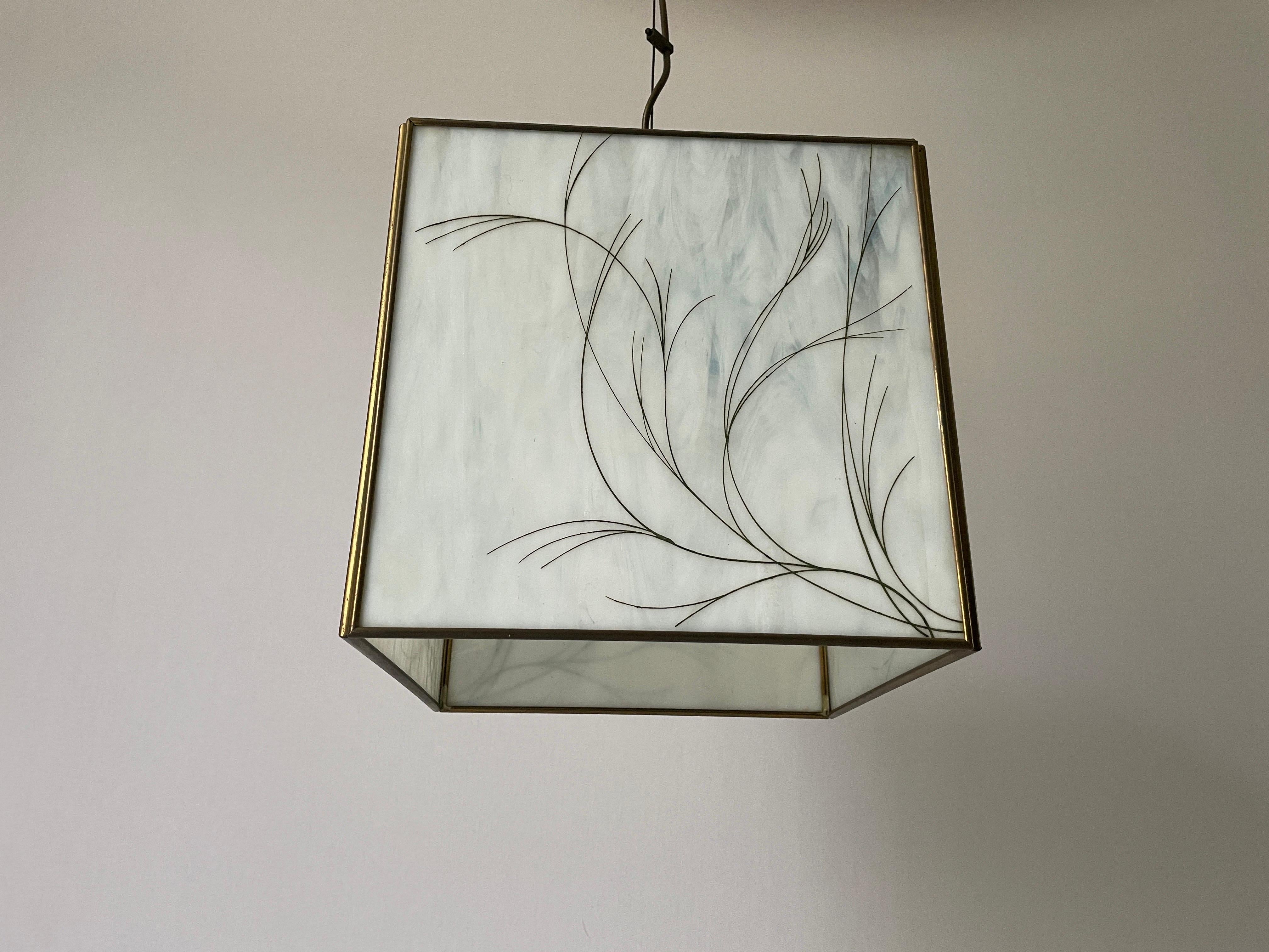 Mid-Century Modern Plafonnier carré en verre et laiton, années 1960, Italie en vente
