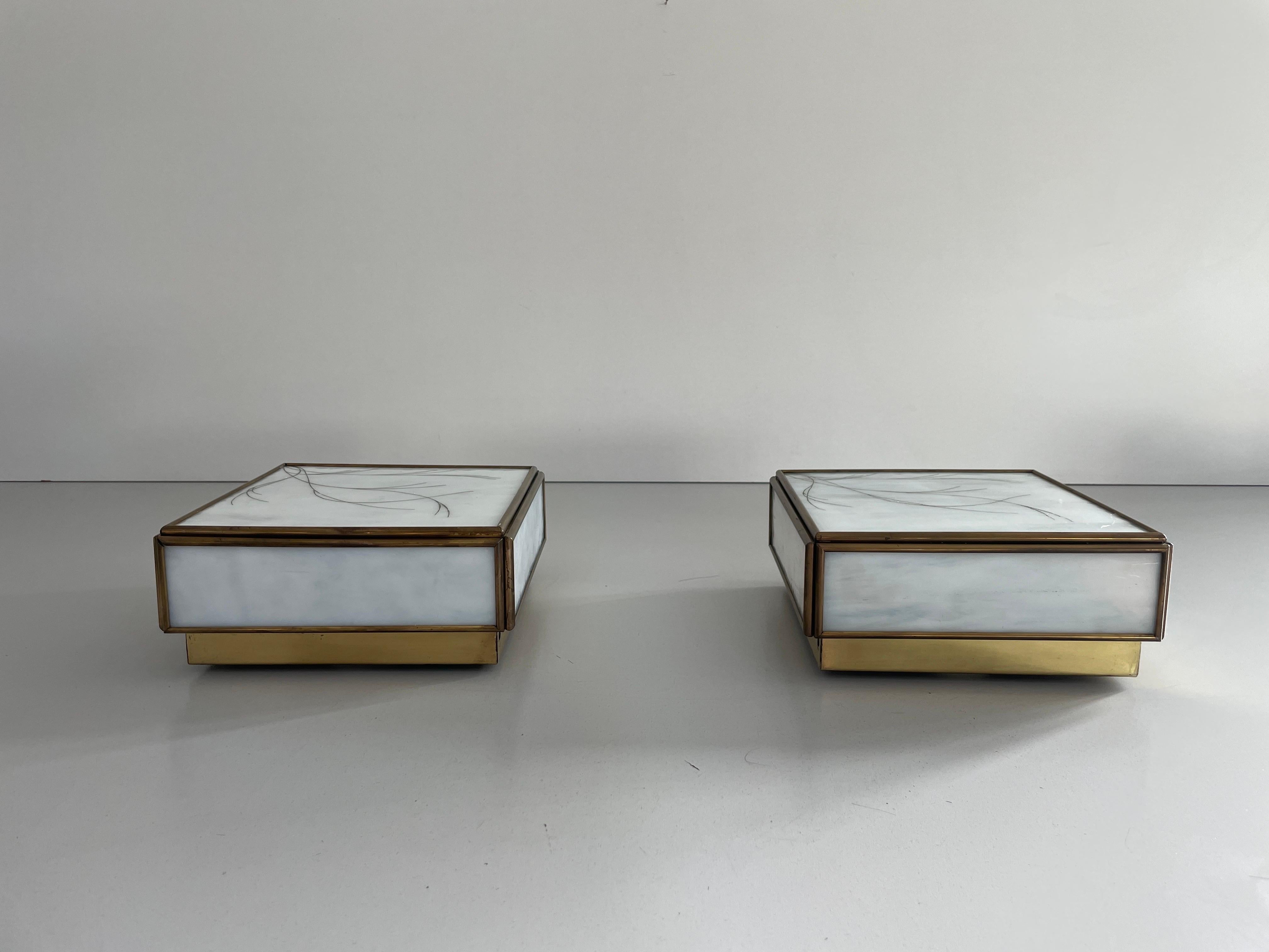 Mid-Century Modern Square Shape Glass and Brass Pair of Wall Lamps, 1960s, Italy For Sale