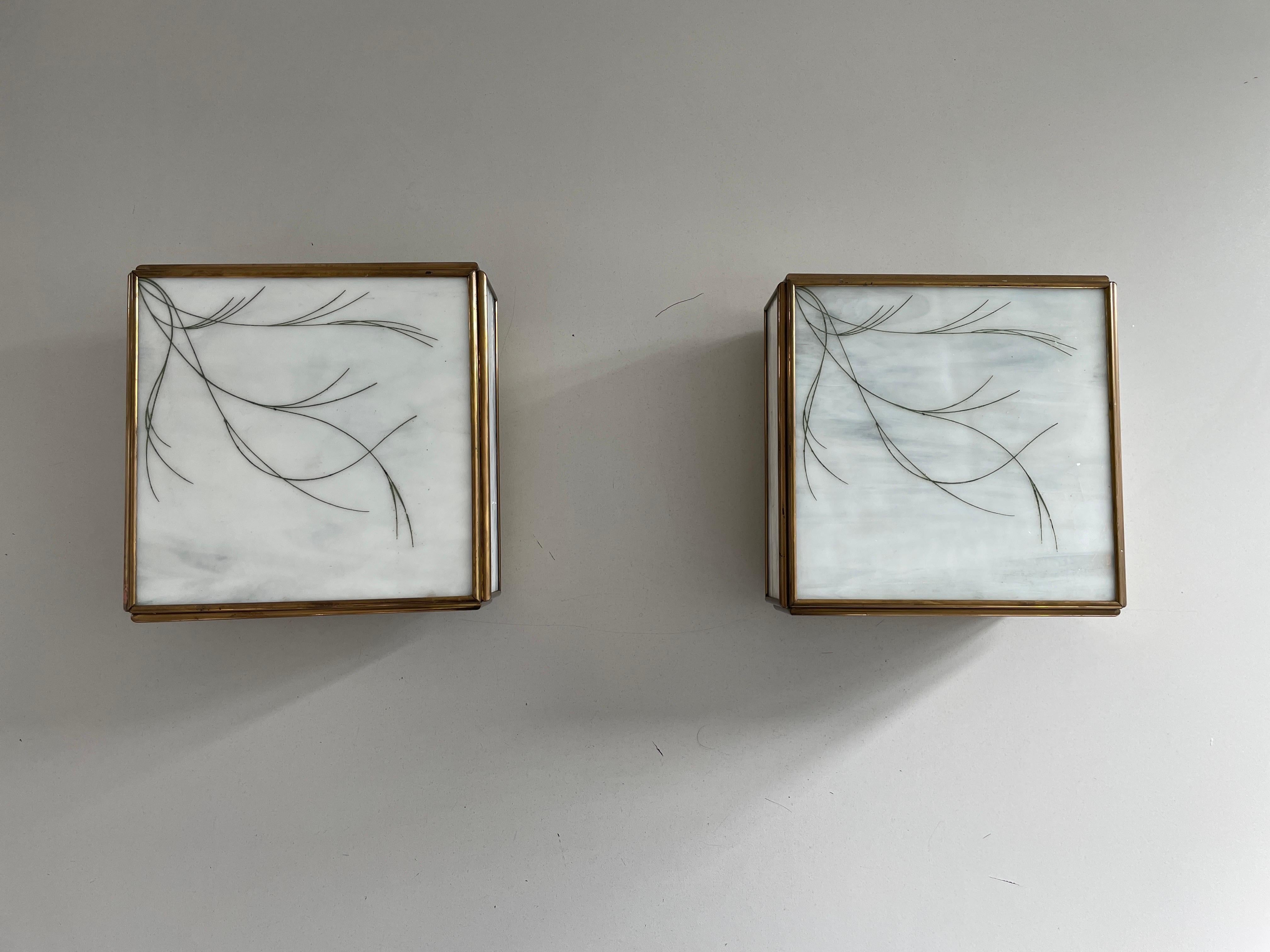 Italian Square Shape Glass and Brass Pair of Wall Lamps, 1960s, Italy For Sale