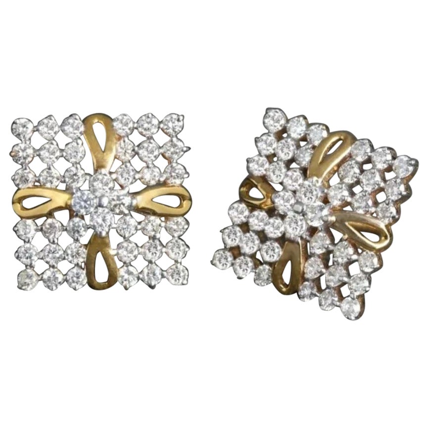 Quadratisch geformte Diamant Ohrstecker für Frauen 14K Solid Gold Handmade Ohrring