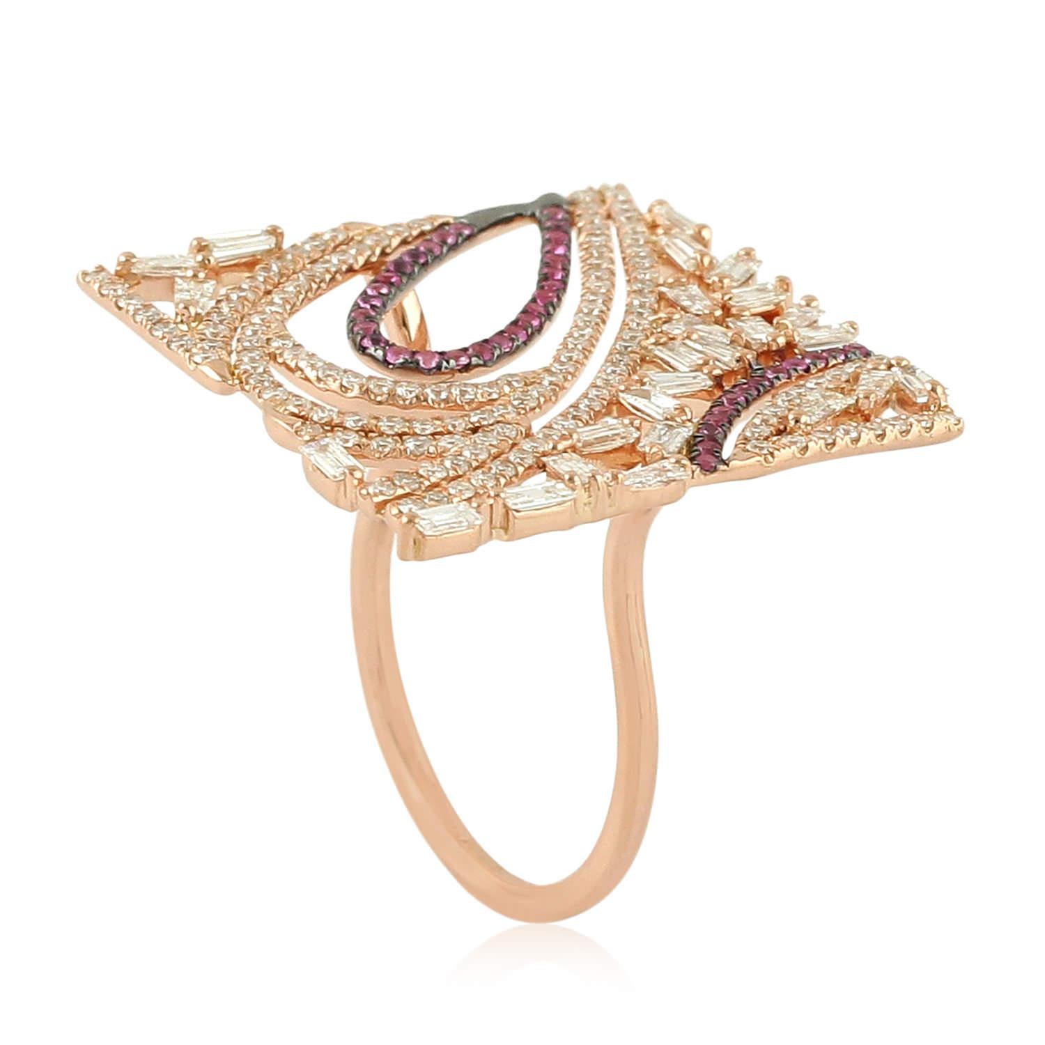 Square Shaped Ring With Pink Sapphire & Diamonds Made In 18k Rose Gold In New Condition For Sale In New York, NY