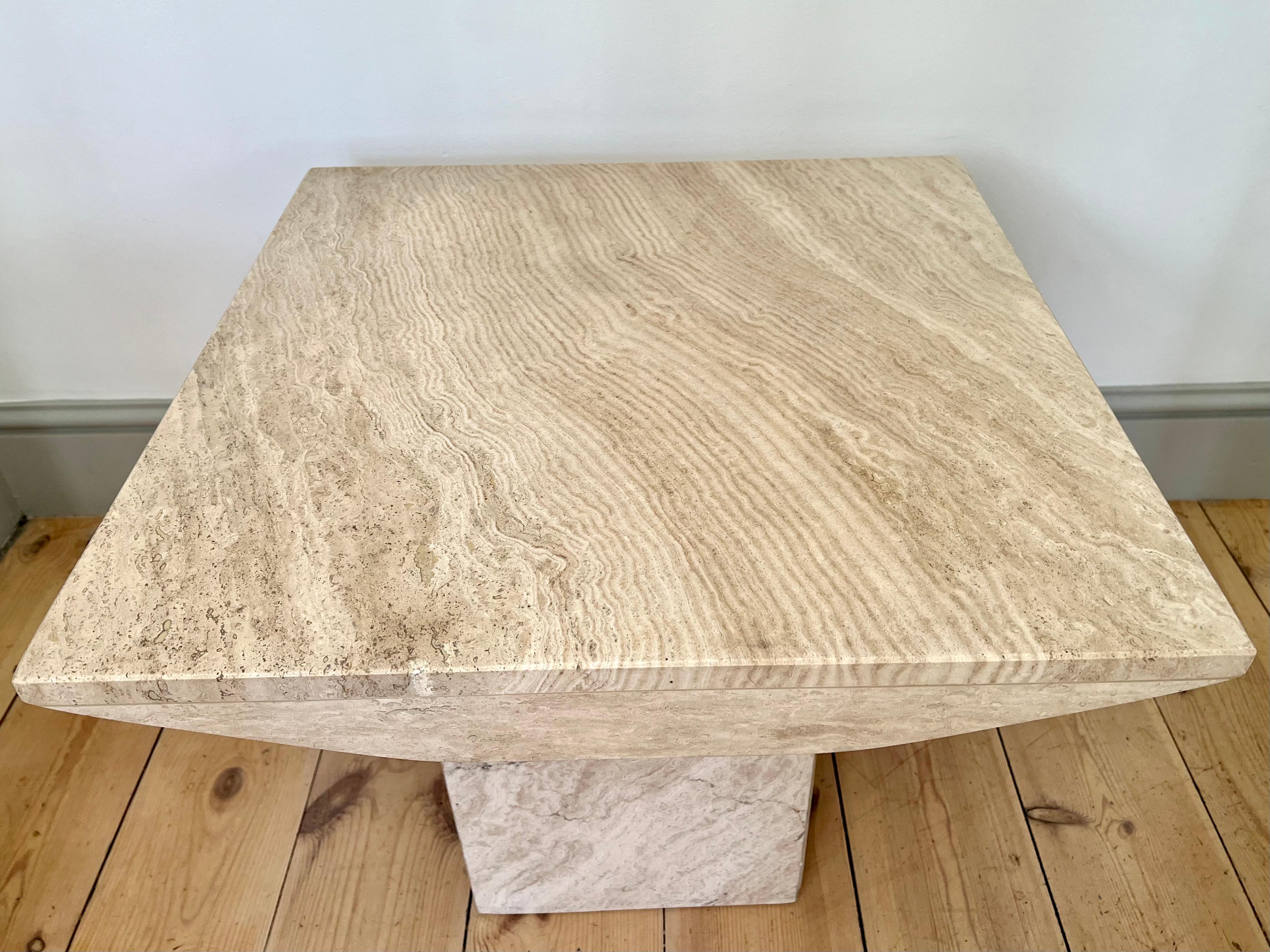Travertin Table d'appoint carrée en pierre travertin naturelle