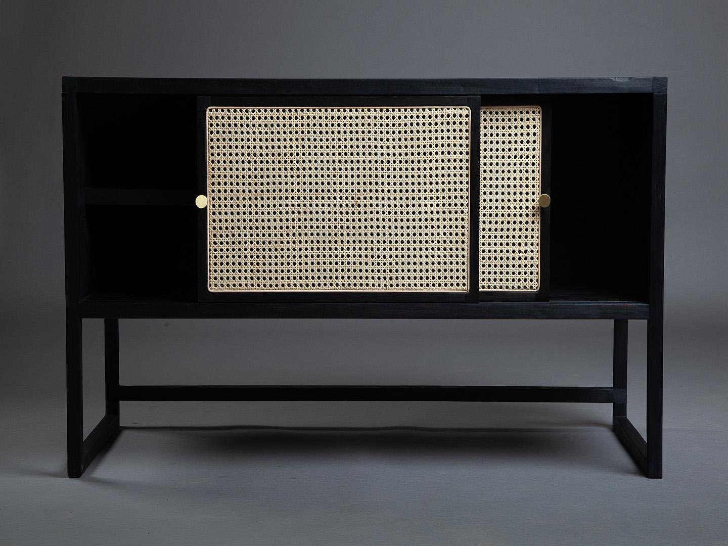The Square Sideboard, Brazilian Solid Wood and Straw Design by Amilcar Oliveira In New Condition For Sale In São Paulo, SP