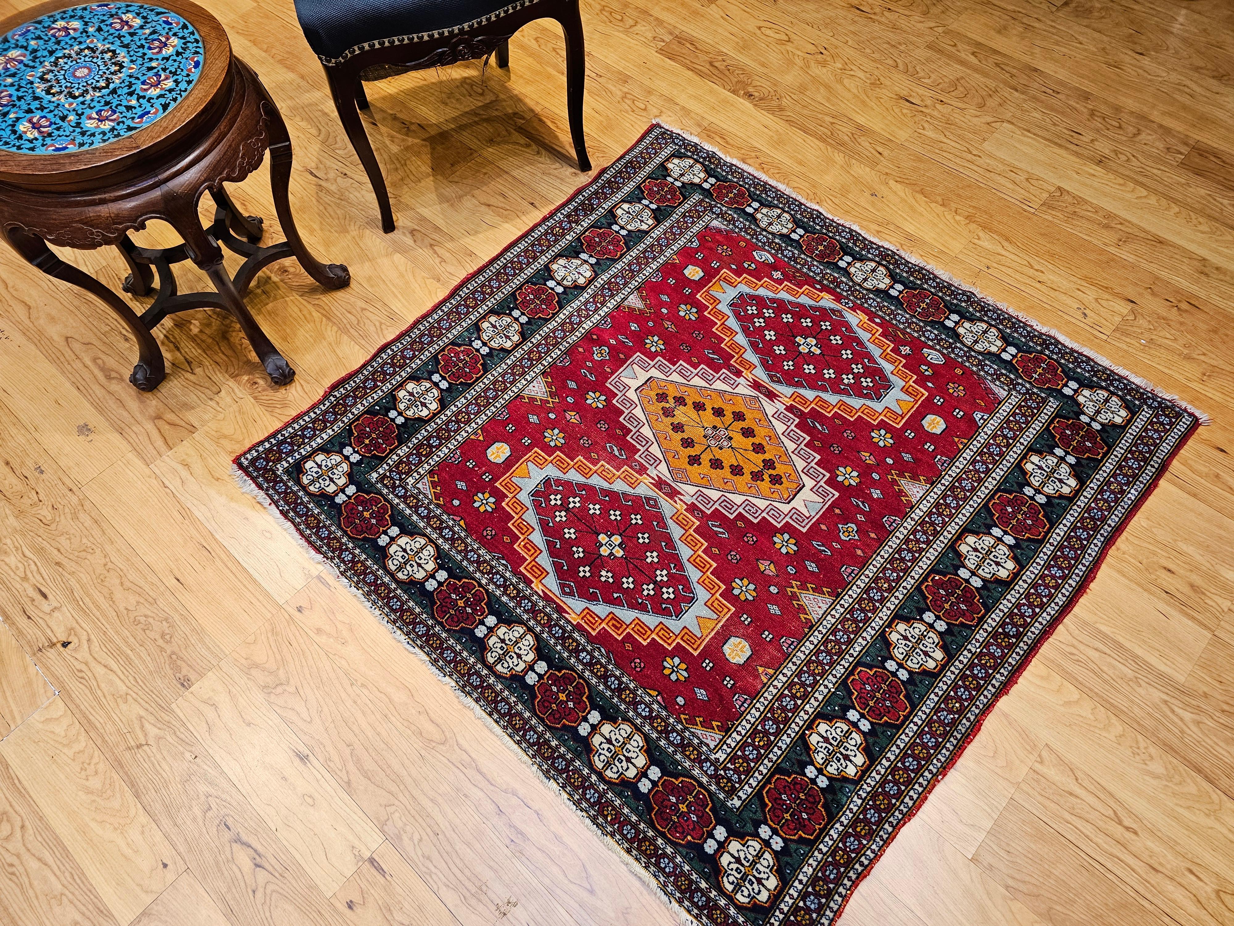 Alfombra Tribal Persa Vintage Cuadrada en venta 6