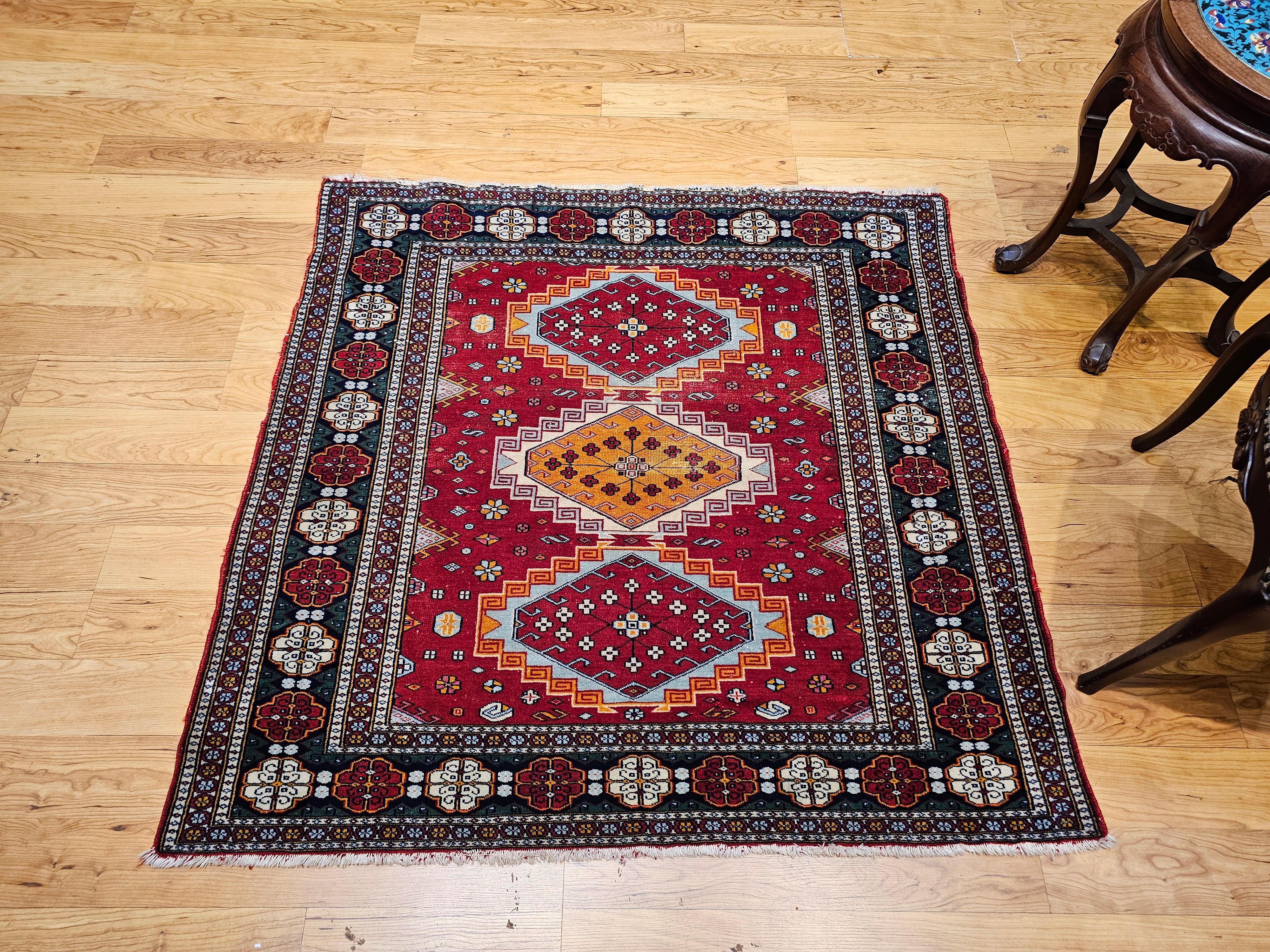 Alfombra Tribal Persa Vintage Cuadrada en venta 1