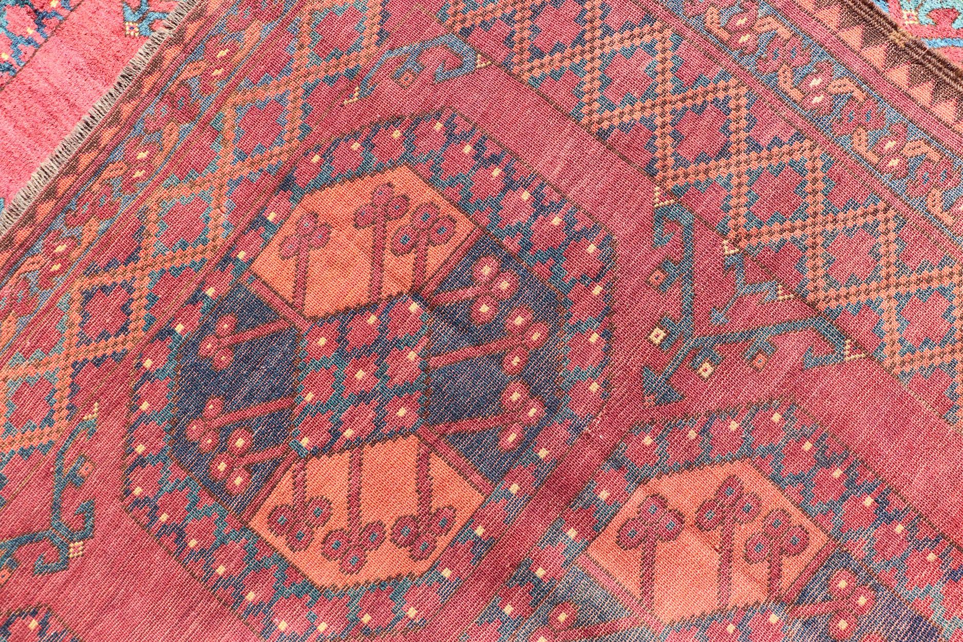 Quadratischer handgeknüpfter Turkomen Ersari-Teppich in Quadratischer Größe aus Wolle mit wiederkehrendem Gul-Design im Angebot 5