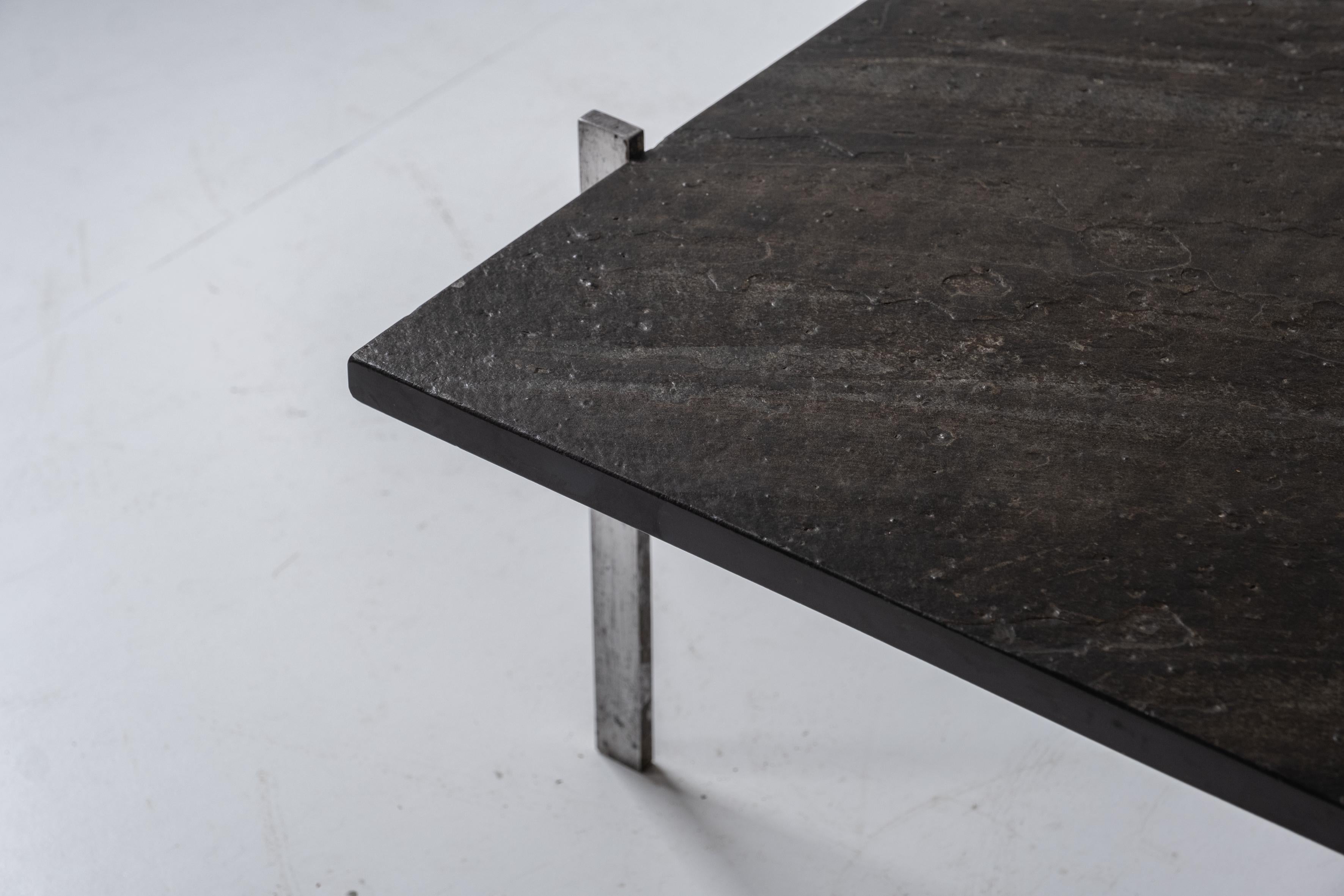 Square slate stone coffee table from the 1950s. For Sale 2