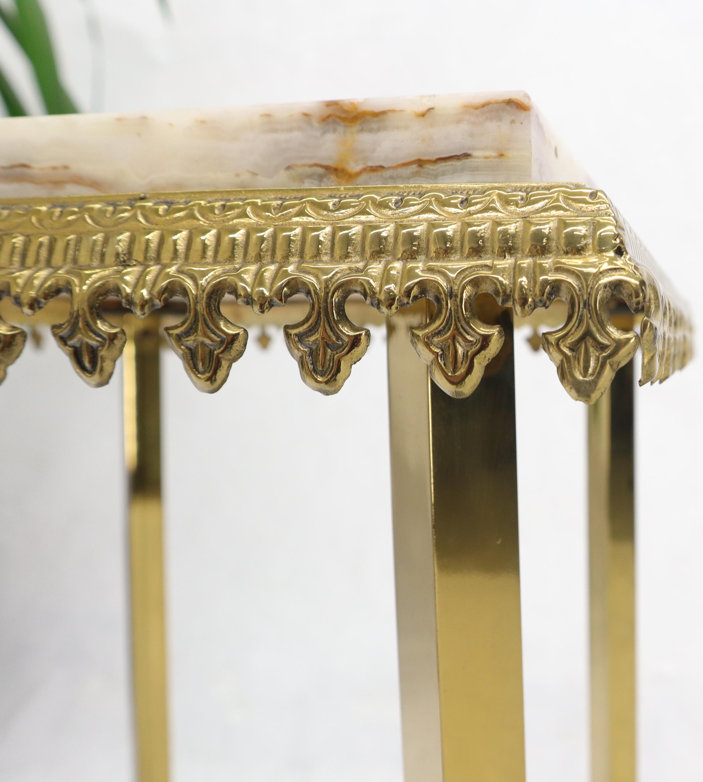 Square Solid Brass Onyx Marble Top Stand Pedestal Hoof Feet X-Stretcher Finial In Good Condition For Sale In Rockaway, NJ
