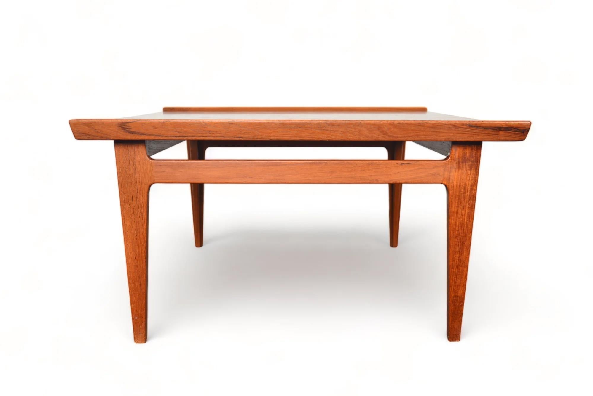 20th Century Square Solid Teak Coffee Table By Finn Juhl For Sale