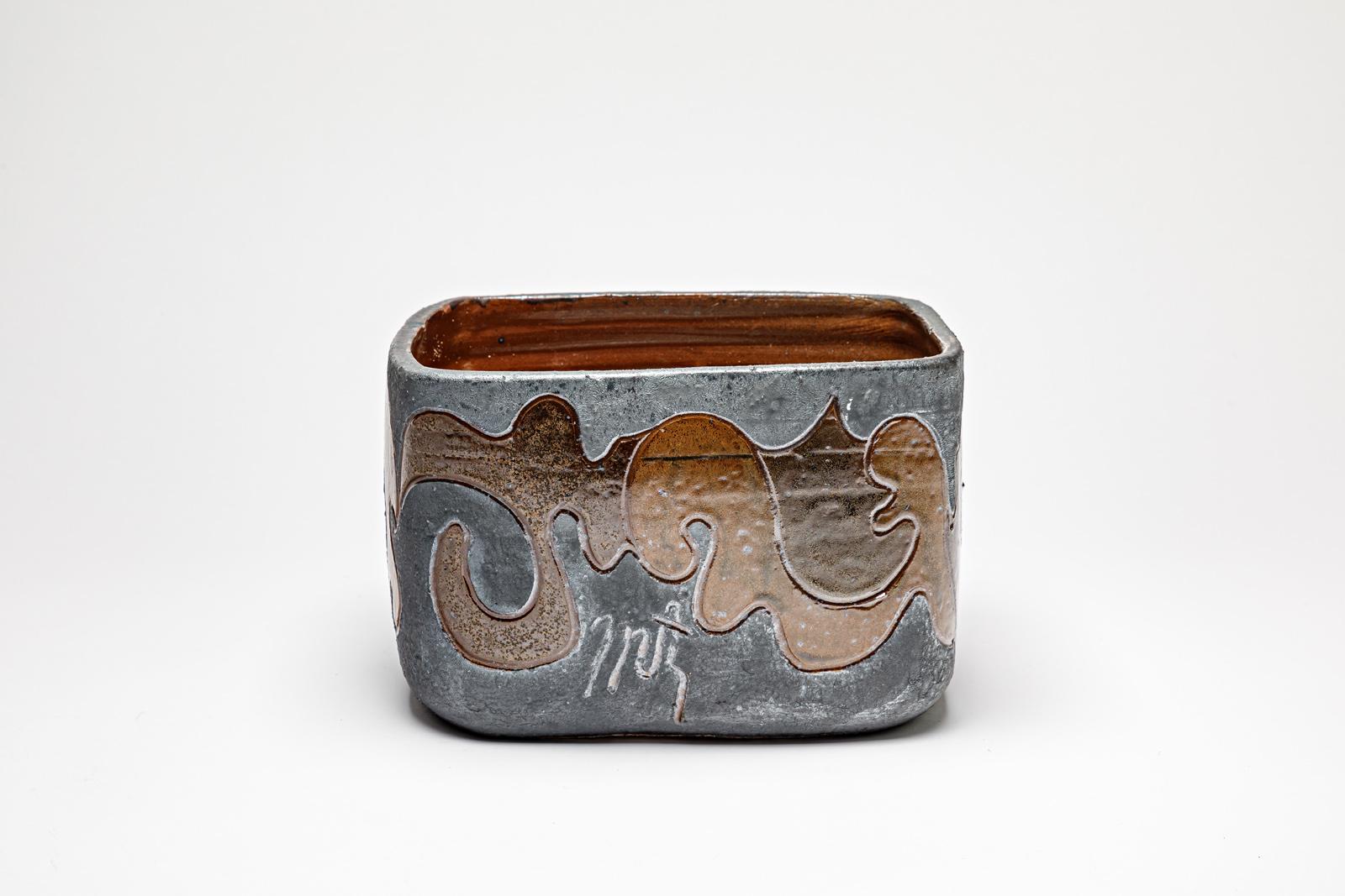 Pot carré en grès à décor abstrait de Georges Martin, vers 1970-1980 Excellent état - En vente à Saint-Ouen, FR