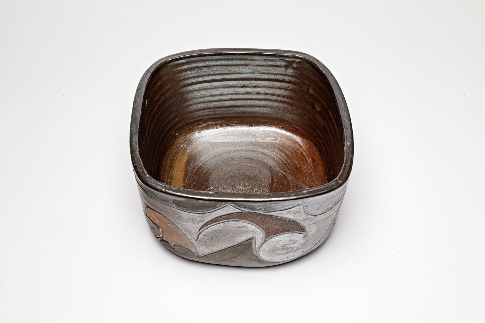 Céramique Pot carré en grès à décor abstrait de Georges Martin, vers 1970-1980 en vente