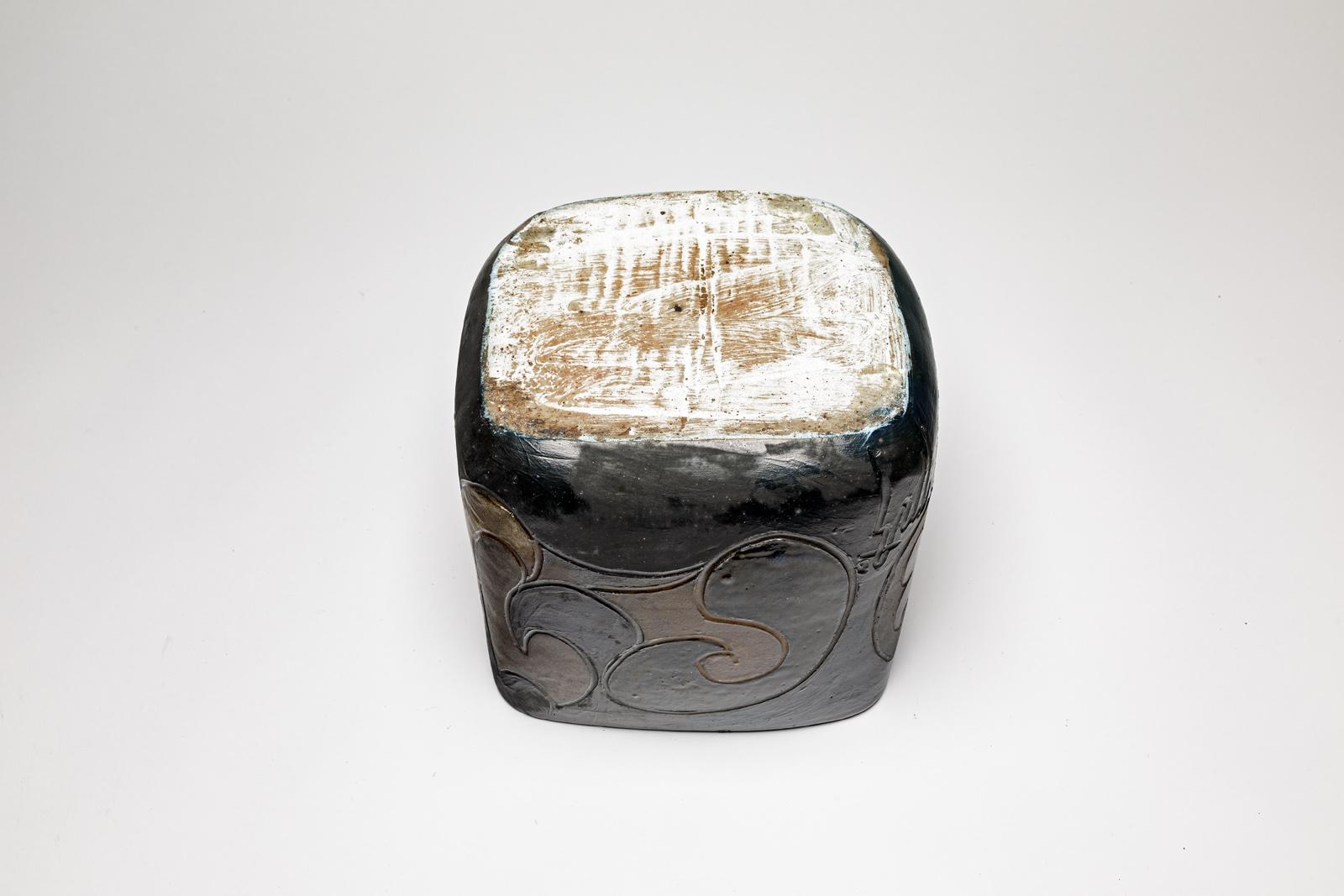 Pot carré en grès à décor abstrait de Georges Martin, vers 1970-1980 en vente 1