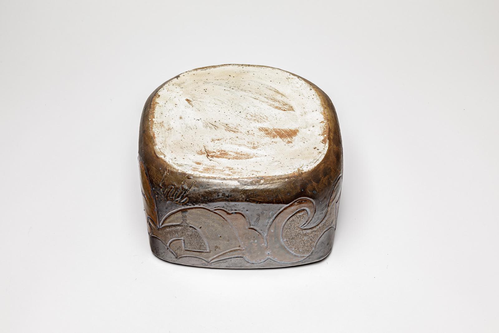 Pot carré en grès à décor abstrait de Georges Martin, vers 1970-1980 en vente 1
