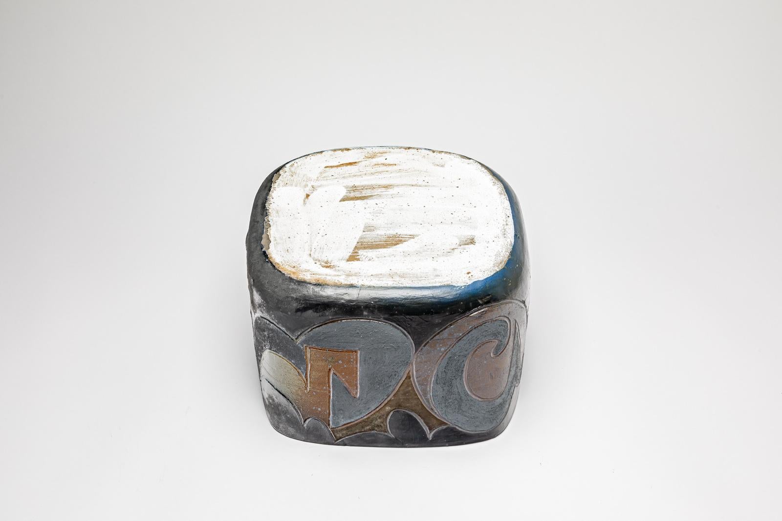 Pot carré en grès à décor abstrait de Georges Martin, vers 1970-1980 en vente 1