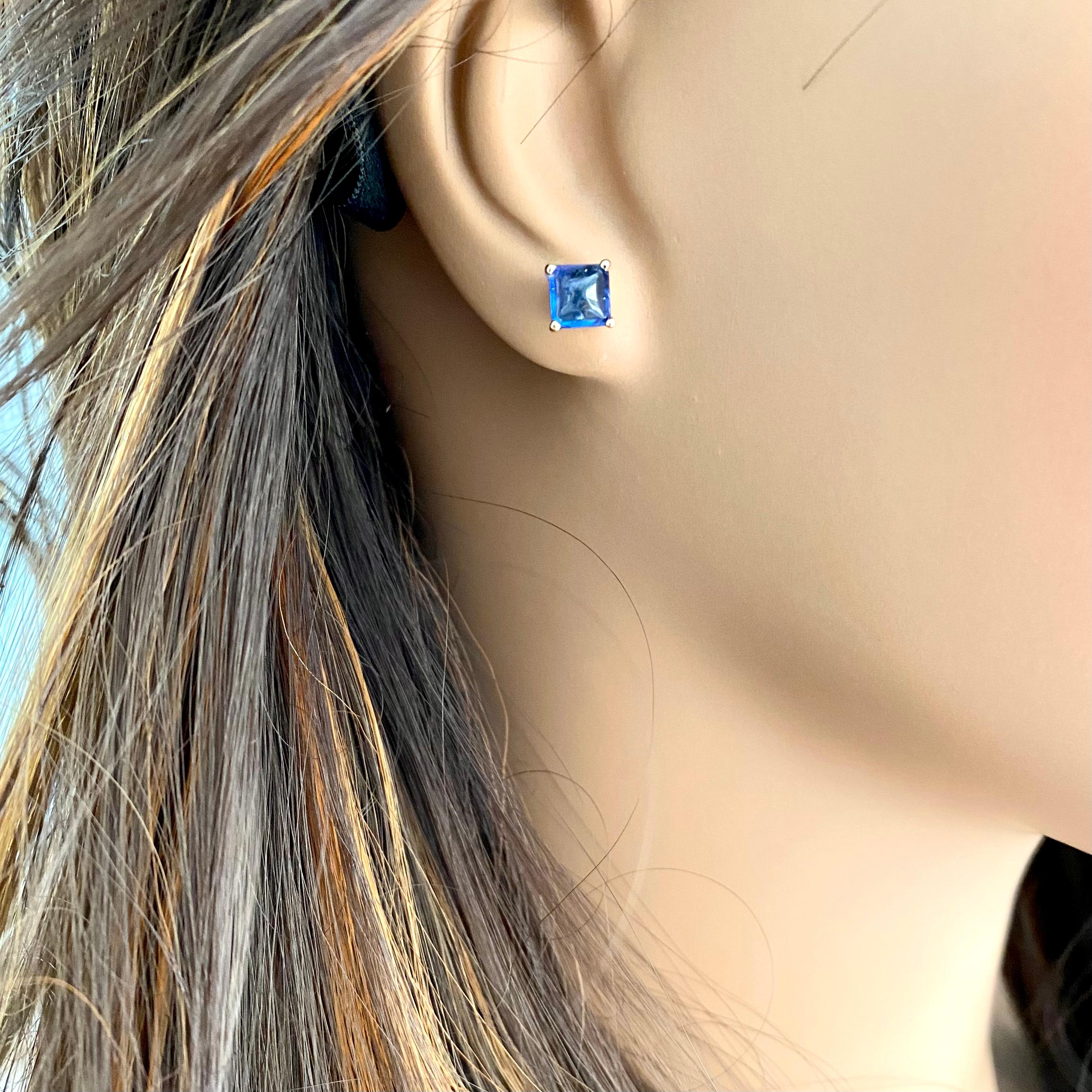 Square Sugarloaf Ceylon Cabochon Sapphire Weighing 5.75 Carat Gold Stud Earrings 2