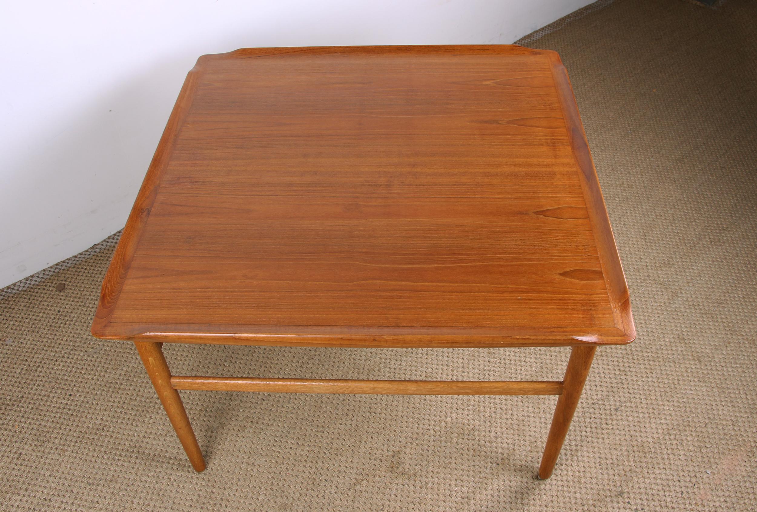 Square Swedish coffee table. Teak and solid oak base by Folke Ohlsson/Tingstroms 4