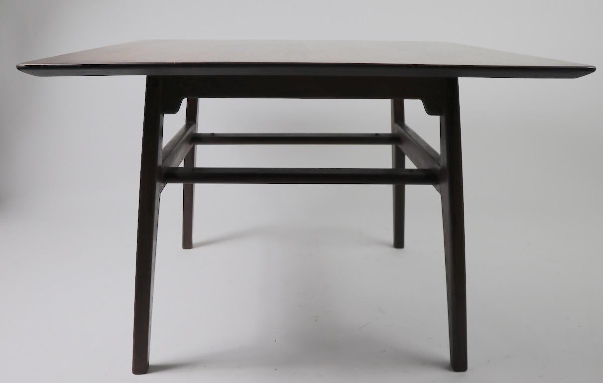 Square Table by Jens Risom In Good Condition For Sale In New York, NY